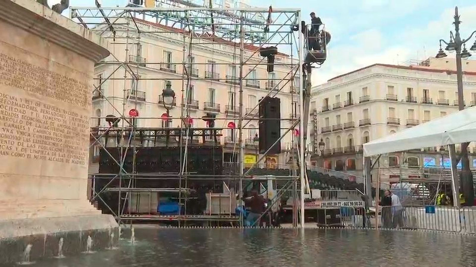 La Puerta del Sol se prepara para el 2 de Mayo ante la posibilidad de lluvias