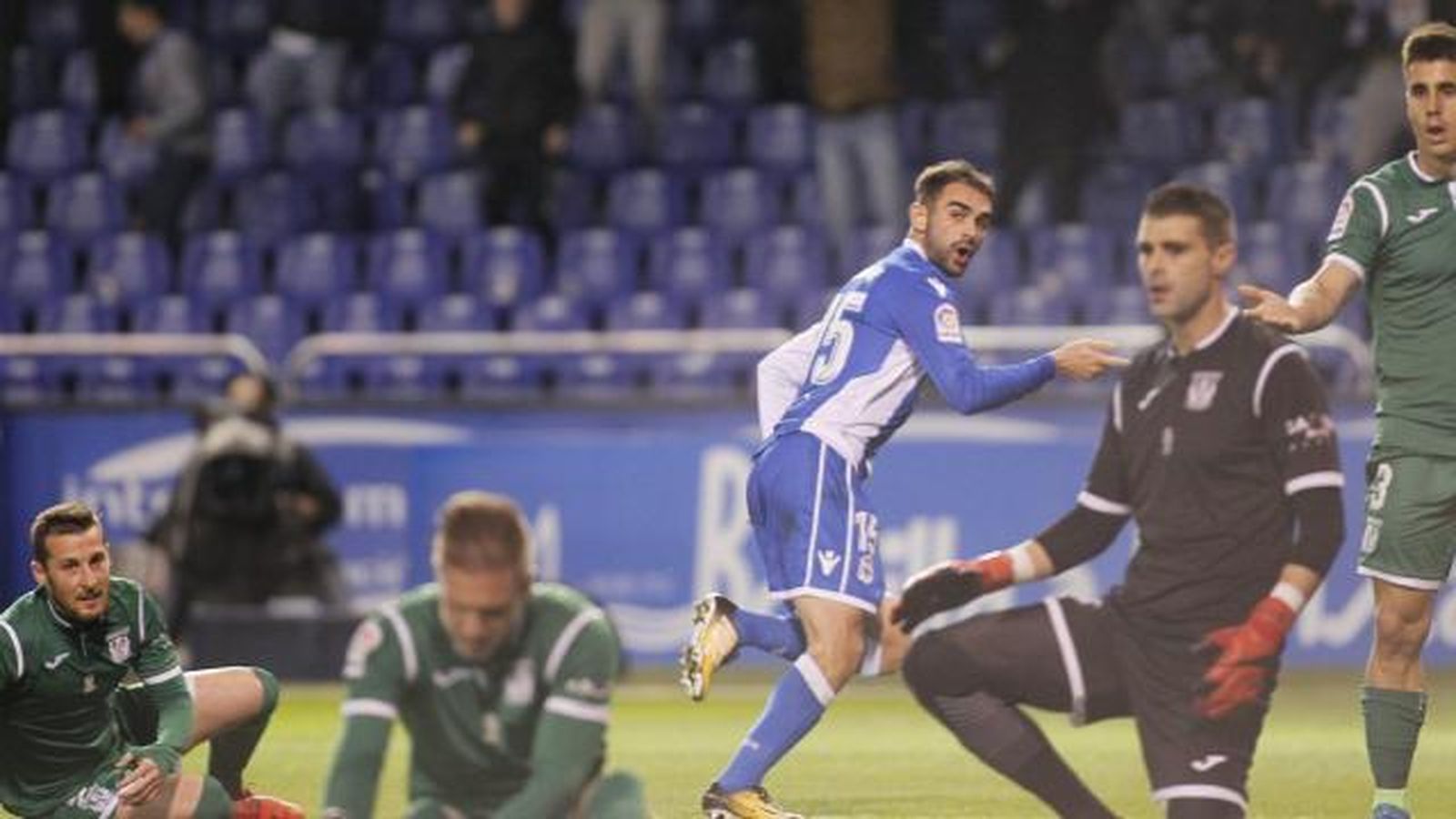 Adrián López