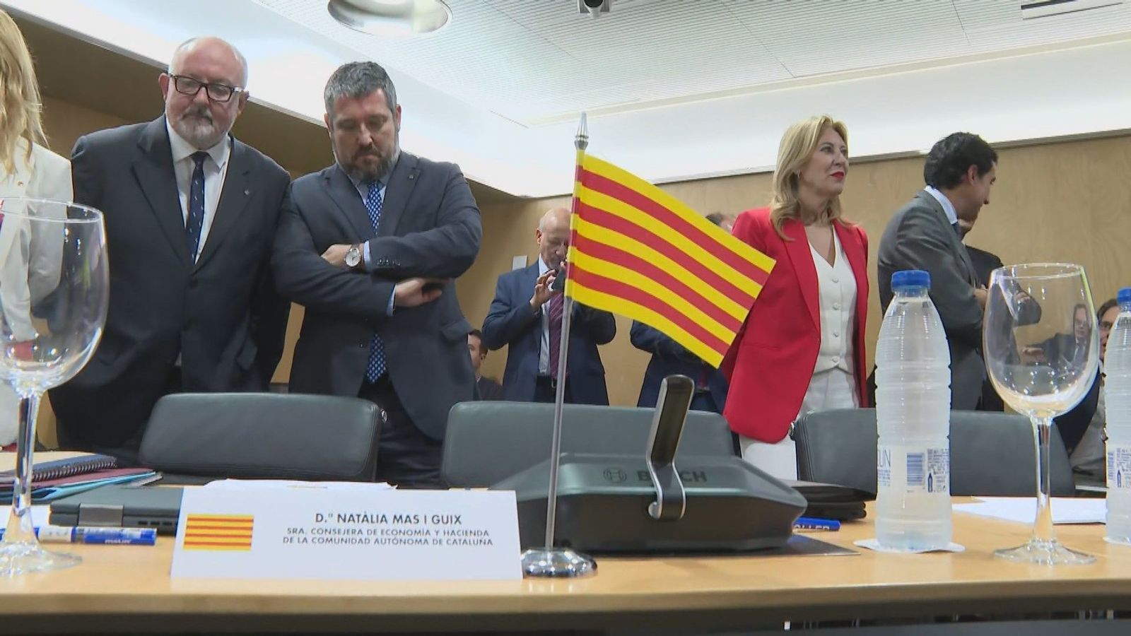 Ayuso acusa al Gobierno de "trilero" por el modelo de financiación que "endosa" deuda catalana