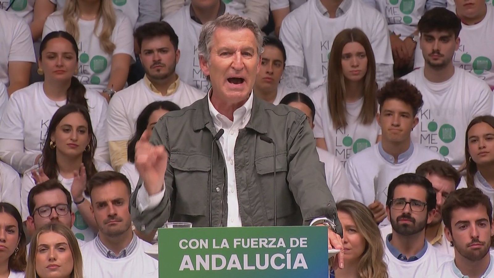 Feijóo reprocha la ausencia del Gobierno en el funeral de los dos guardias civiles: "No se puede tener menos humanidad"