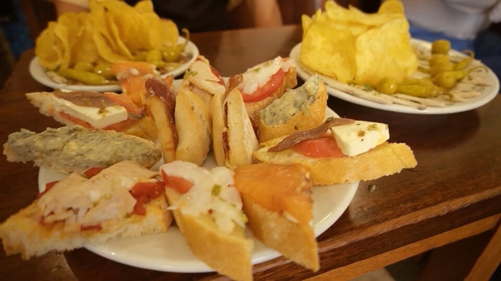 Tapas en un bar de Madrid
