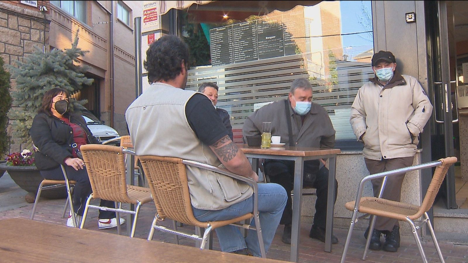 Divididos ante el desembarco en la sierra: Los comerciantes a favor mientras los alcaldes logran más control policial