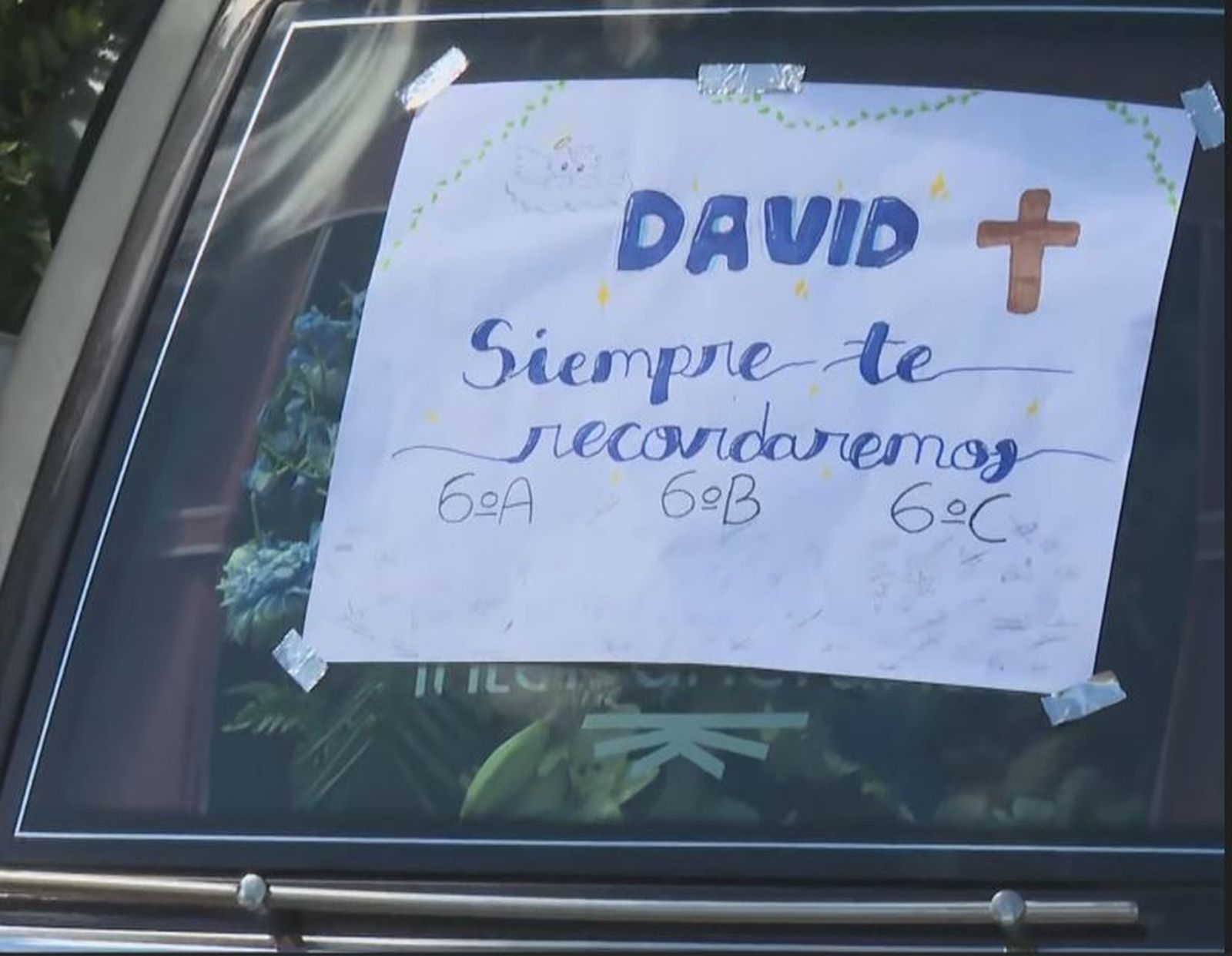Villanueva de la Cañada da el último adiós a David, el pequeño asesinado