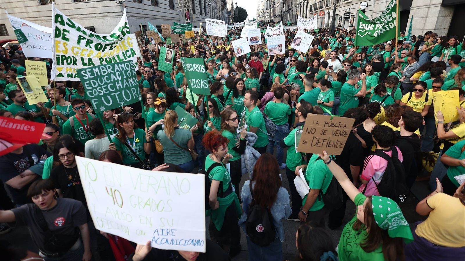 Concentración por la educación pública en Madrid, en la Puerta del Sol, a 14 octubre de 2026