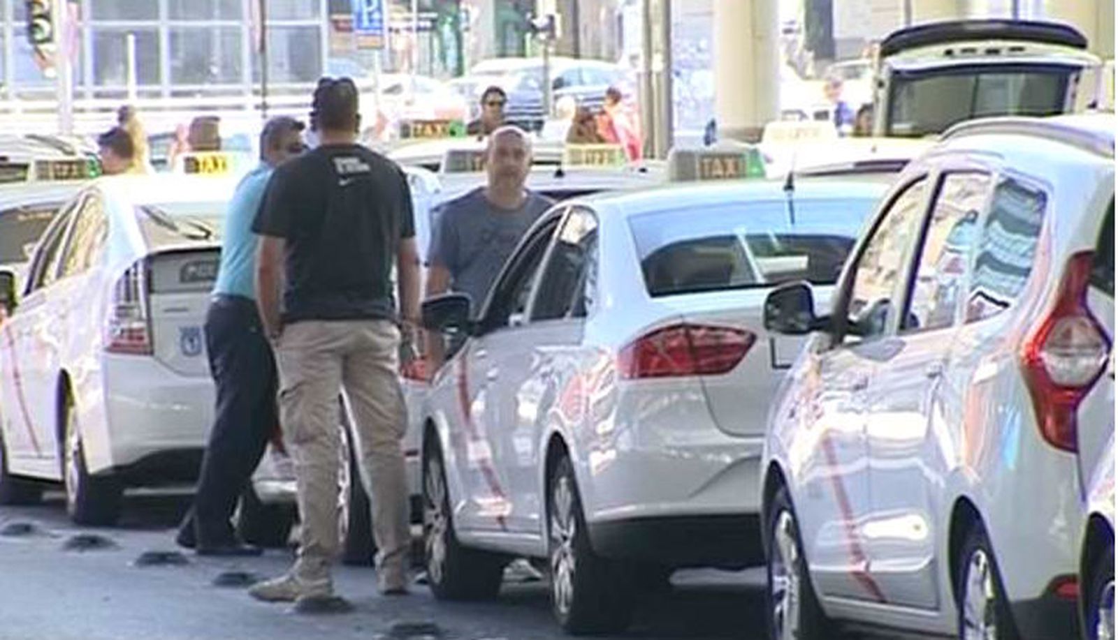 Los taxistas madrileños tendrán libre elección de vehículos