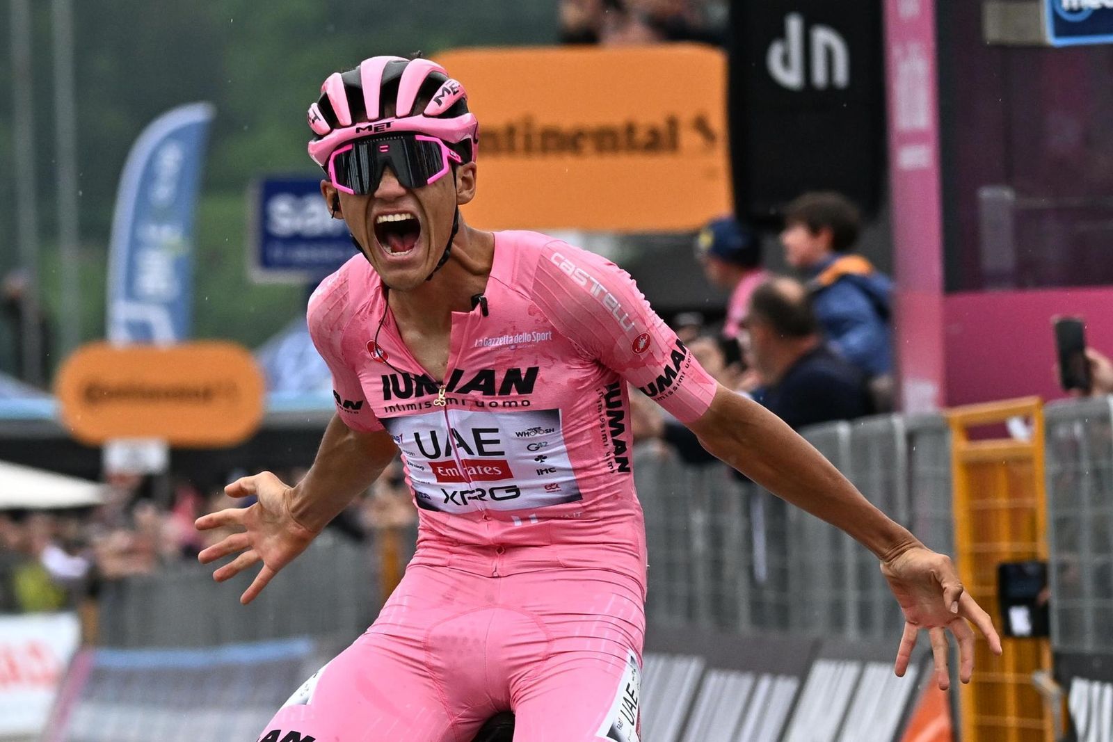 Del Toro gana la etapa del Giro