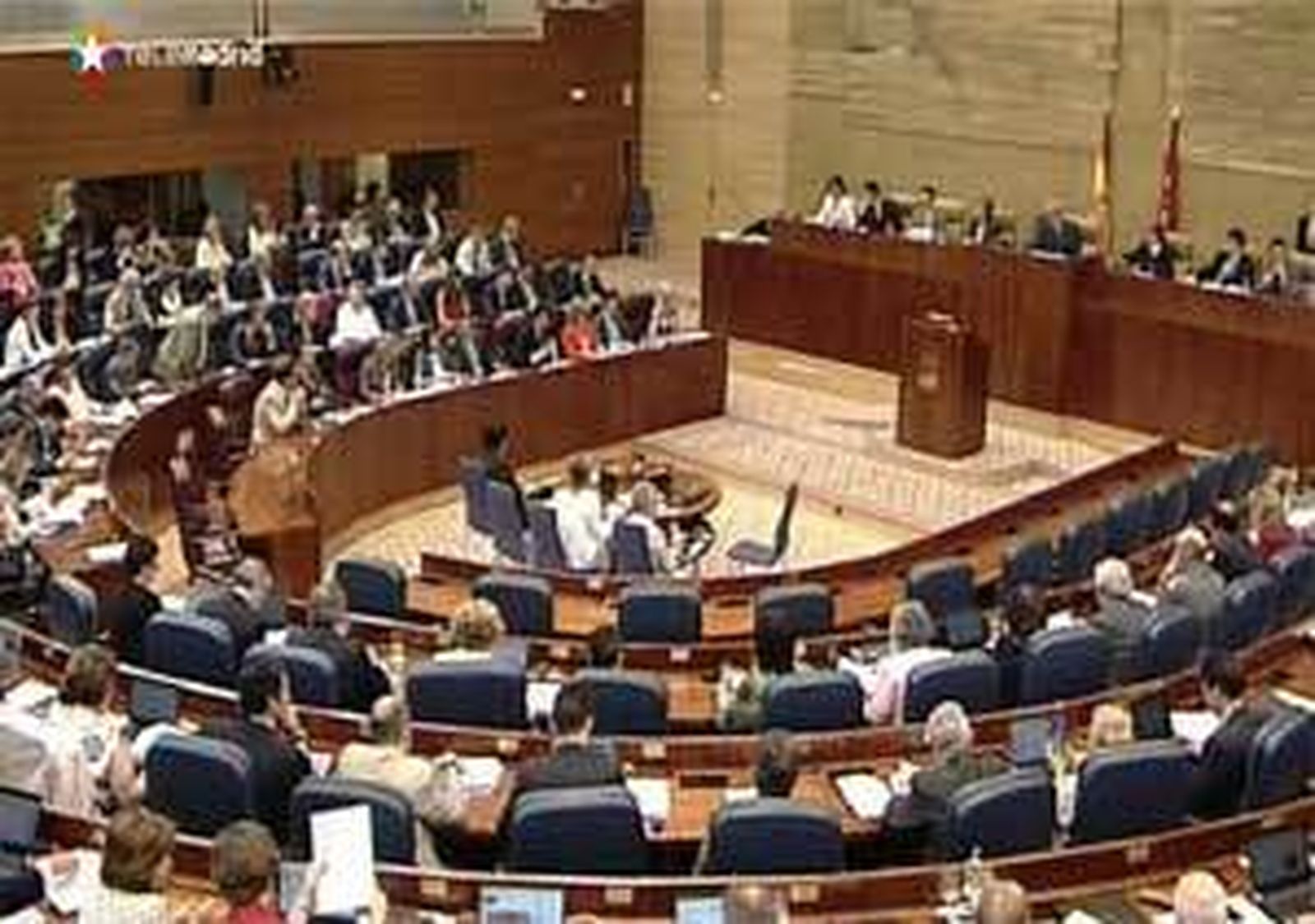 La Asamblea aprueba la modificación de los presupuestos para ahorrar 1.045 millones en 2012