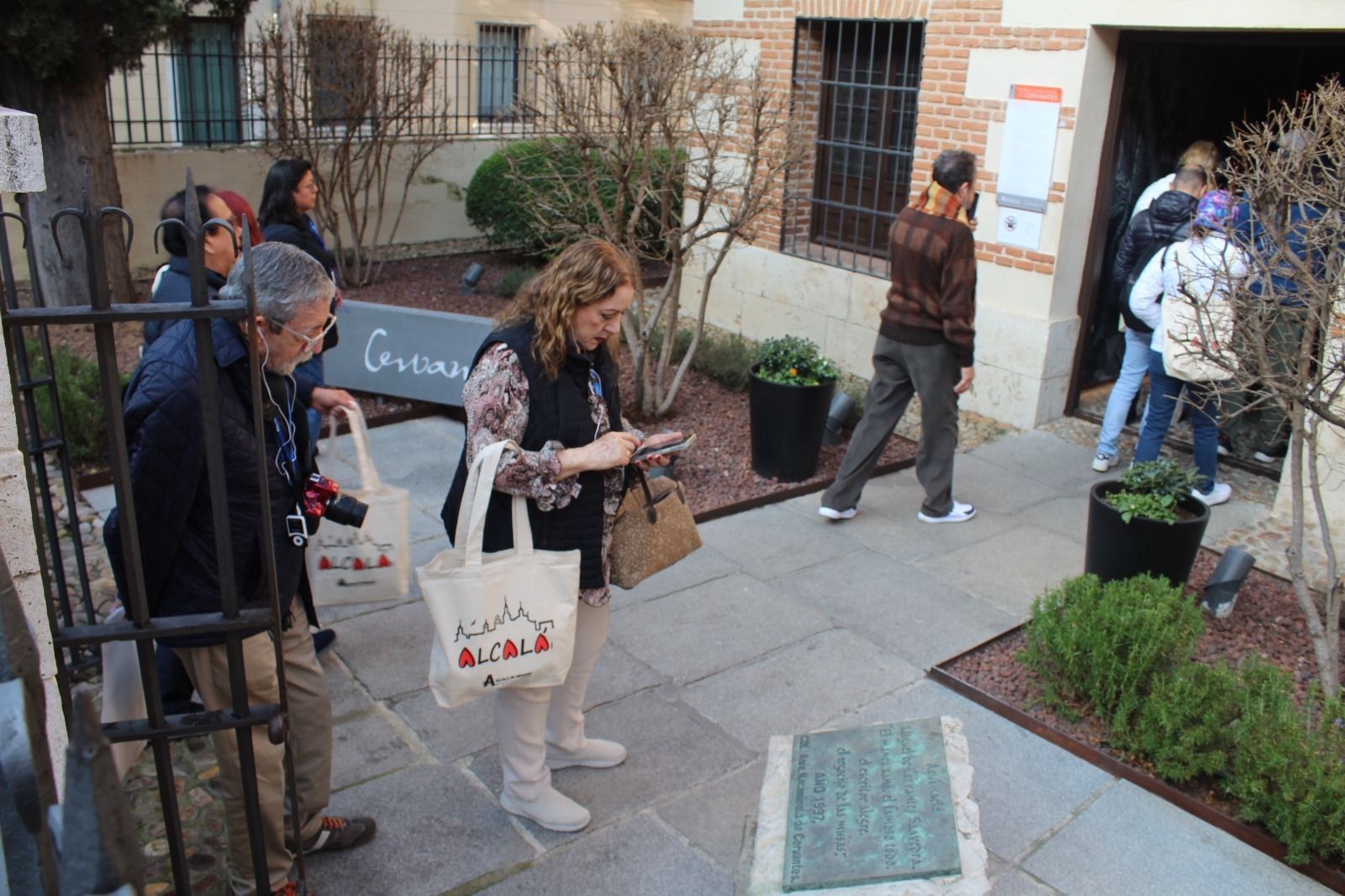Turoperadores de México en la casa natal de Miguel de Cervantes, en Alcalá de Henares