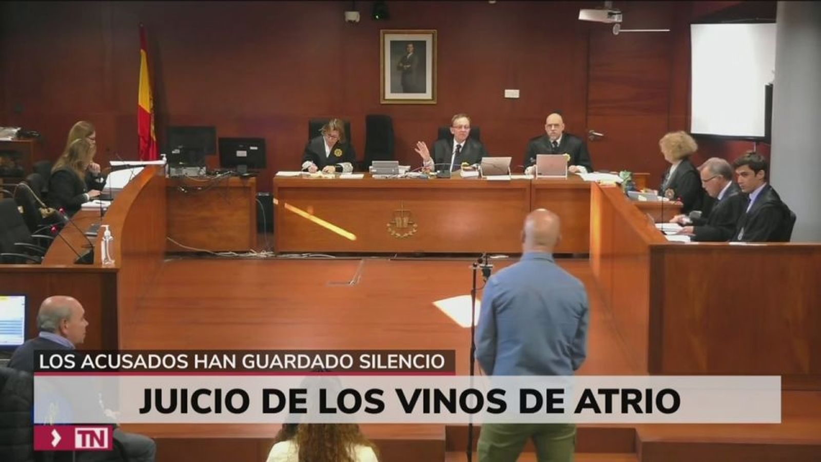 Los acusados del robo de vino en Atrio no reconocen  los hechos y se acogen al derecho a no declarar