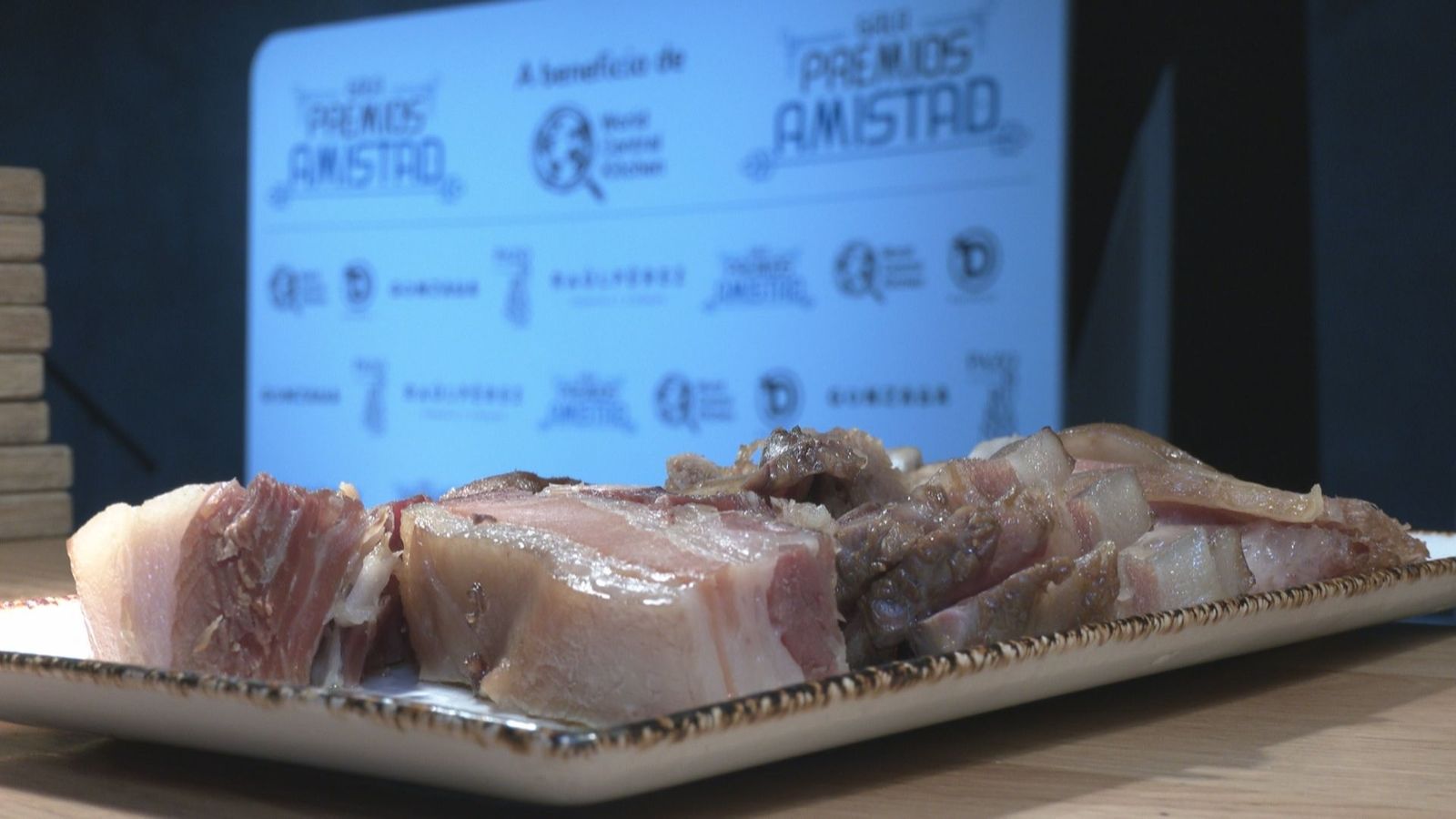 Gala Premios Amistad en el Asador Gonzaba: Un cocido gallego solidario