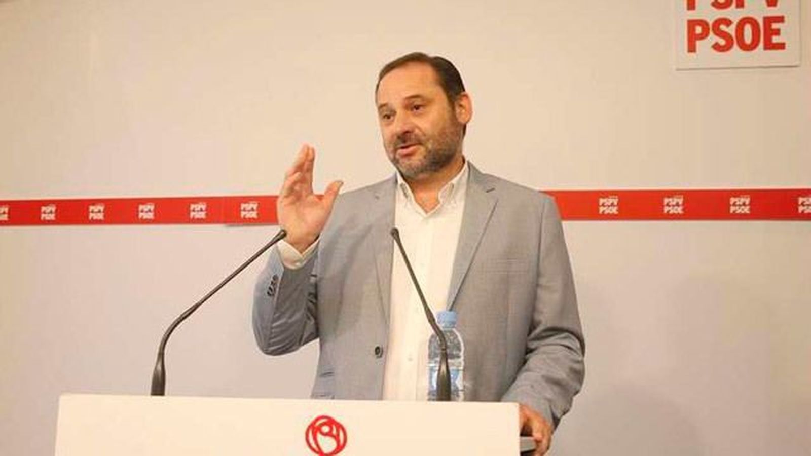 Adriana Lastra será vicesecretaria general del PSOE y Ábalos secretario de Organización