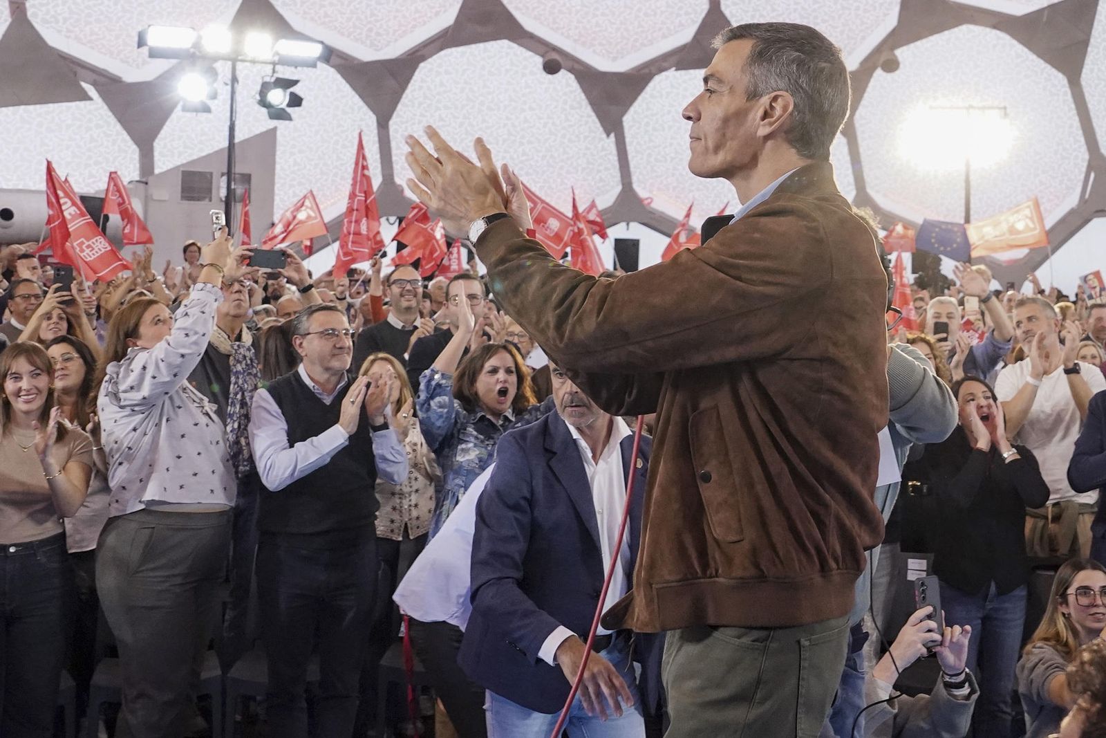 Sánchez en un acto de precampaña en Valladolid