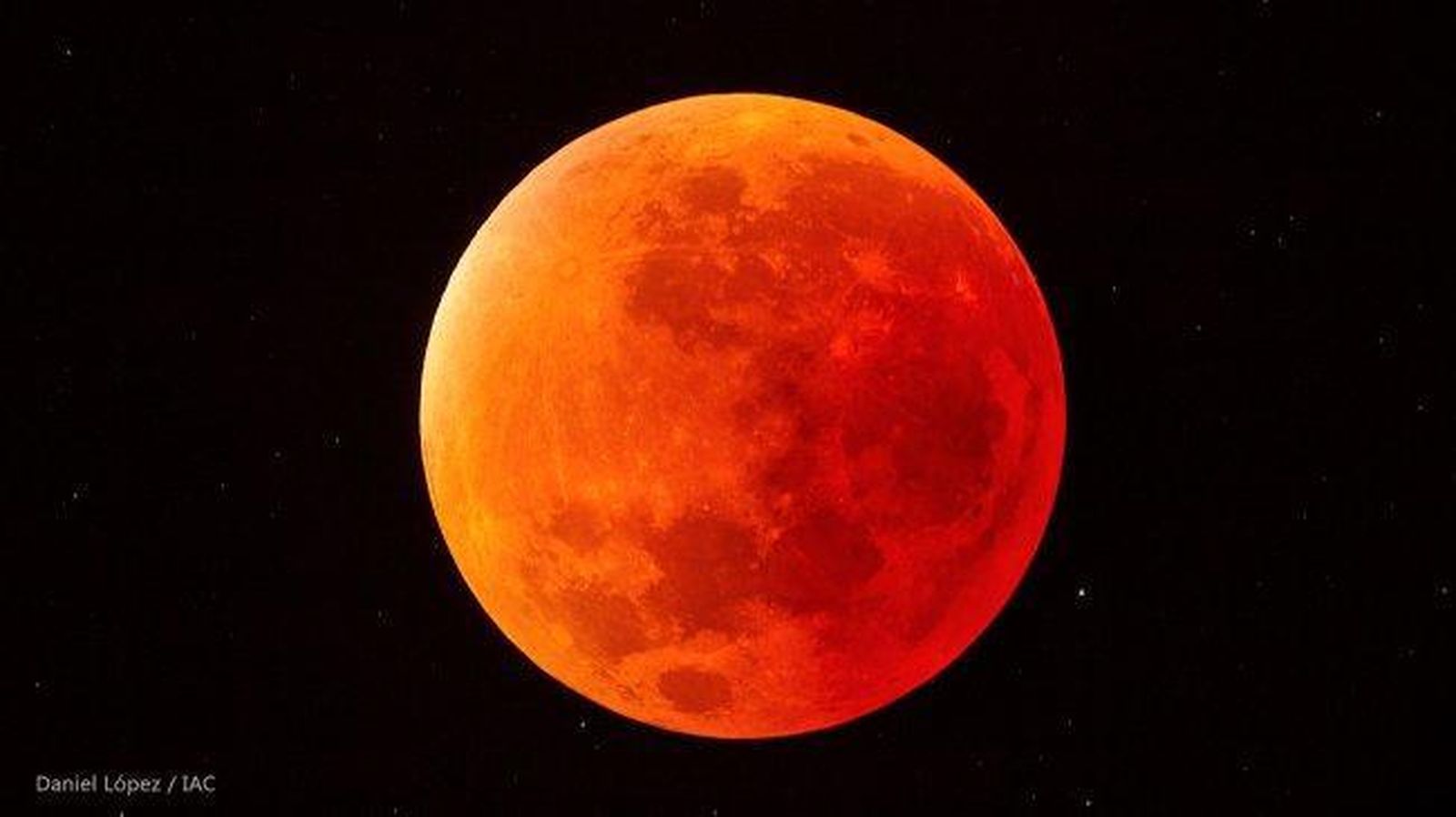Luna 'roja' durante un eclipse