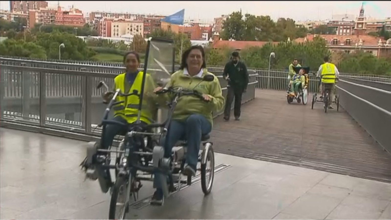 Bicicletas adaptadas para todos en Madrid Río