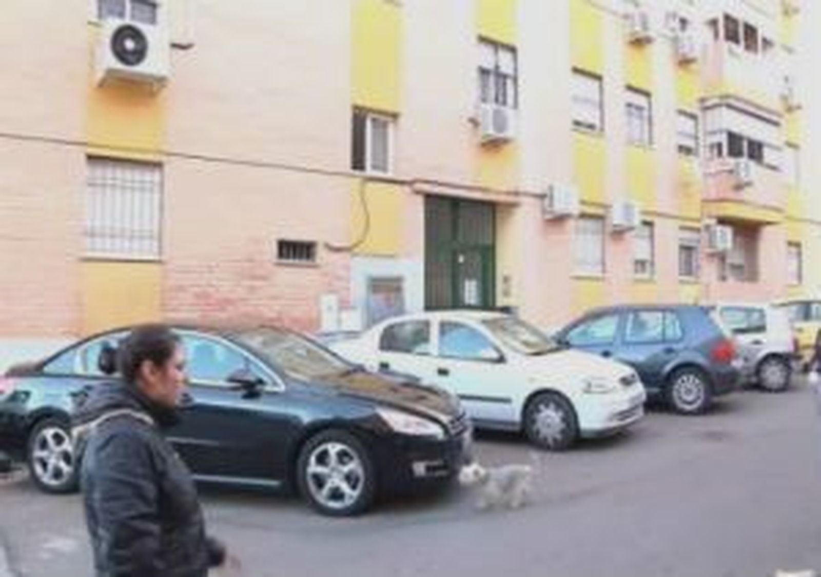 Mejora la superviviente de Alcalá de Guadaíra y aumenta la tensión política