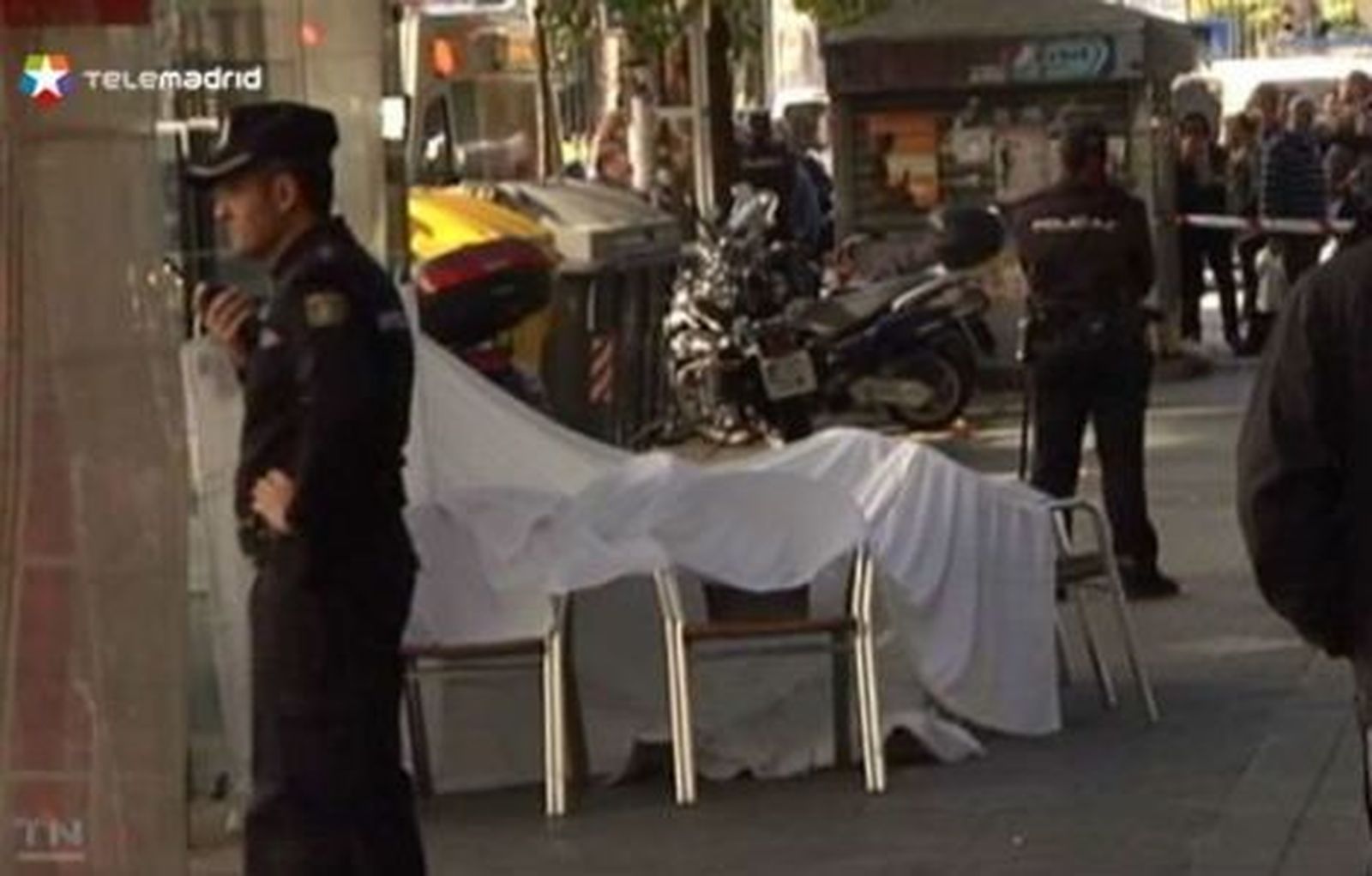 Un hombre se arroja al vacío Córdoba antes de ser desahuciado