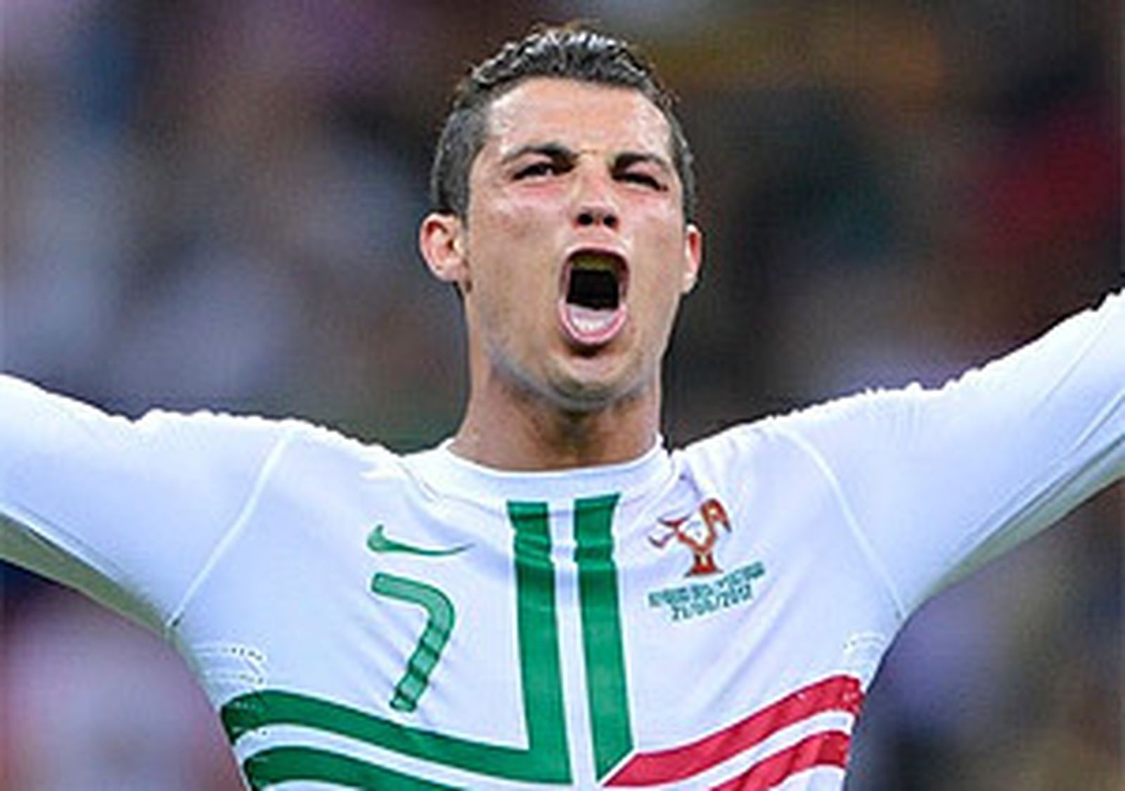 Cristiano Ronaldo celebra el gol que le dio el pase a semifinales a Portugal ante la República Checa