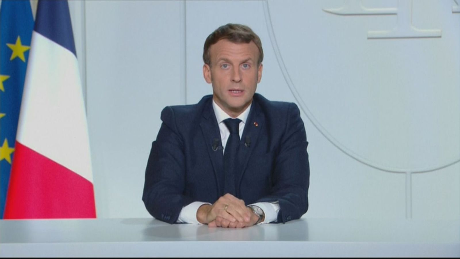 Macron confina toda Francia y cierra las escuelas ante el repunte de la pandemia