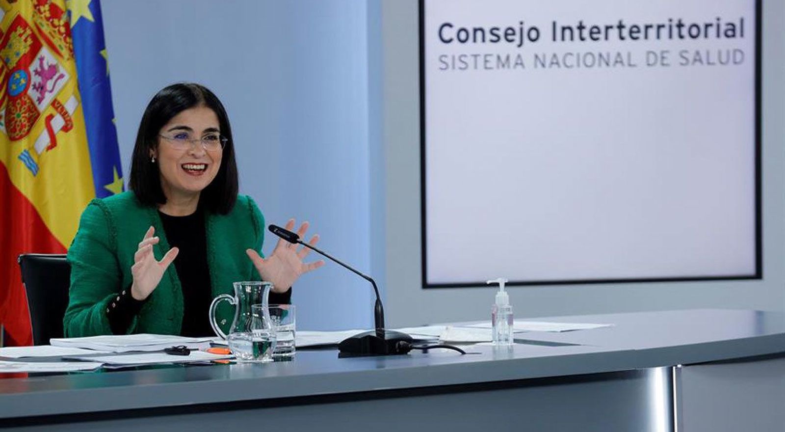 Darias pide "vacunar, vacunar y vacunar" frente al certificado Covid que reclaman algunas Comunidades