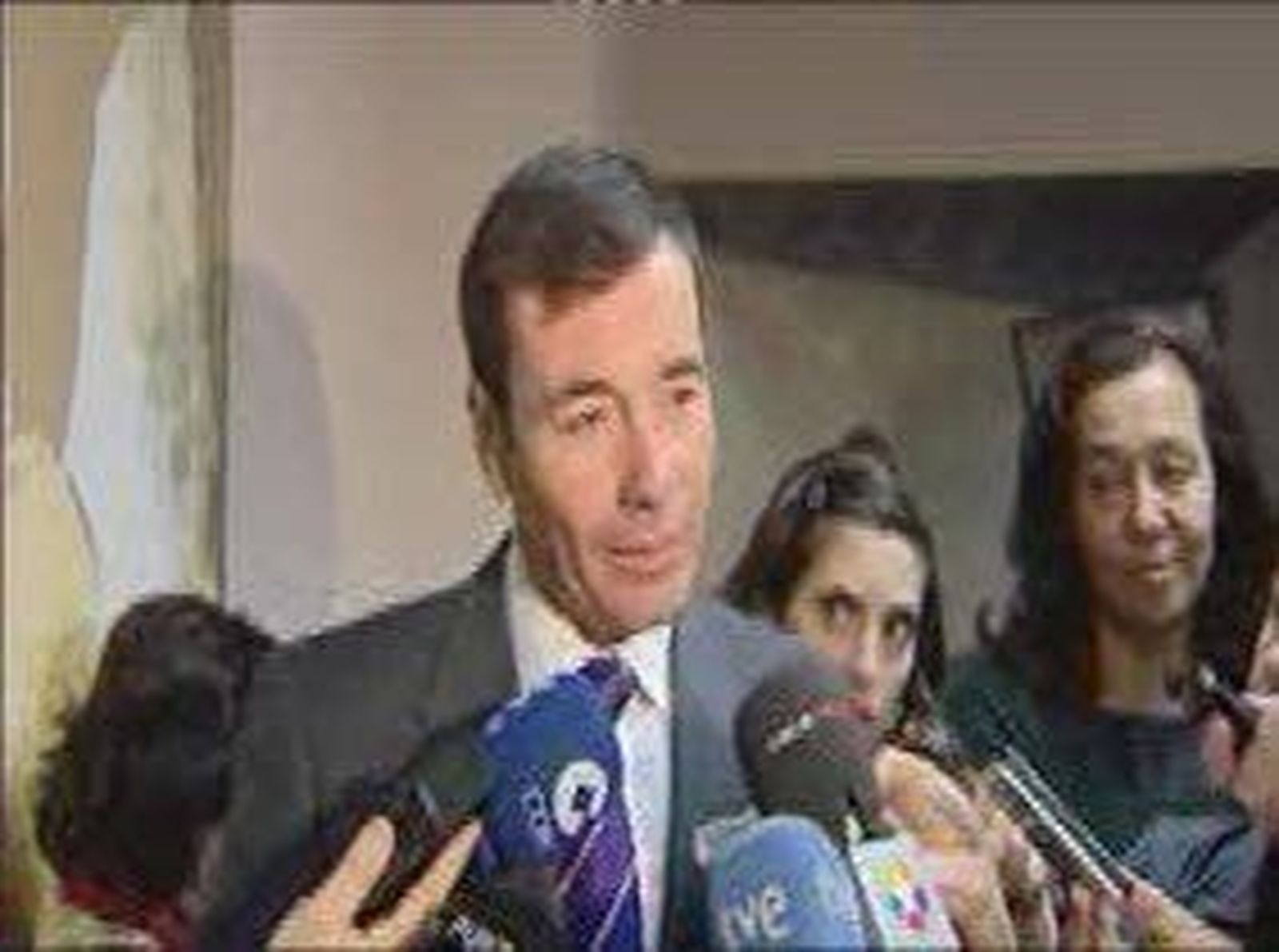 38gomez_20101116V0.wmv
