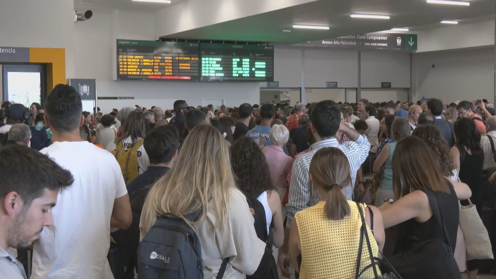 Nueva jornada de caos en Chamartín