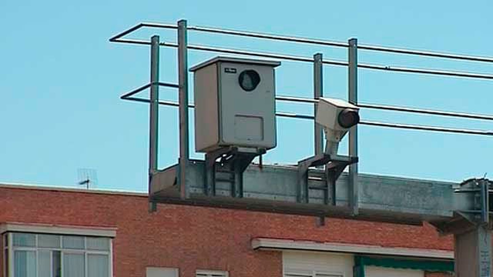 El Ayuntamiento estudia instalar un radar de tramo  contra el ruido en el paseo de Extremadura