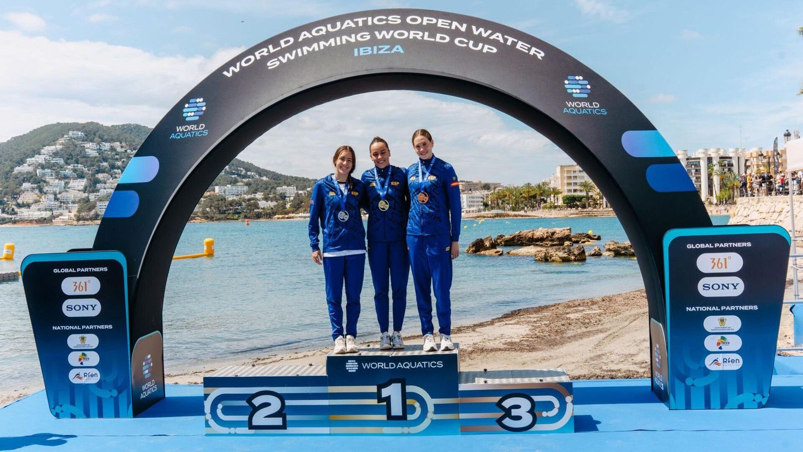 Candela Sánchez, campeonade España en aguas abiertas en Ibiza
