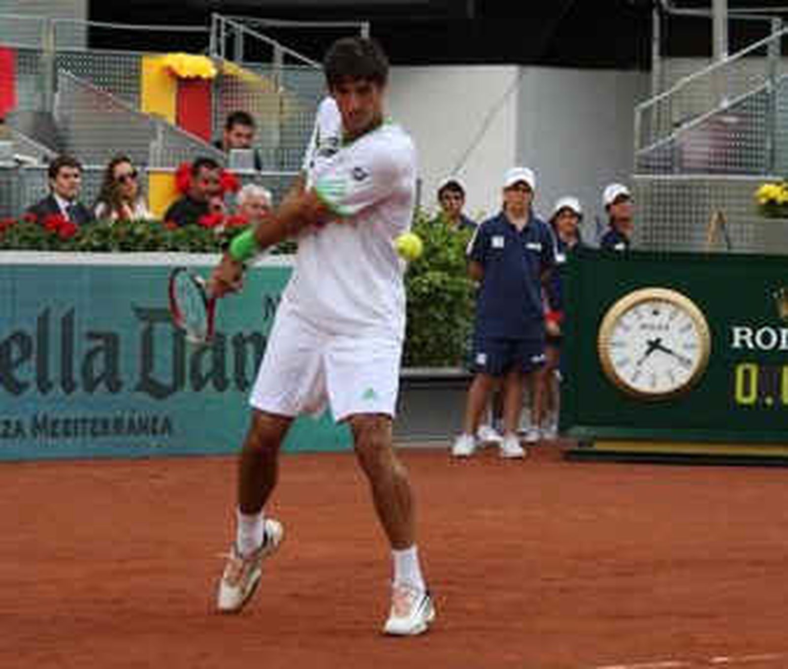 Bellucci prolonga su sueño y se convierte en el primer semifinalista  del Mutua Madrid Open