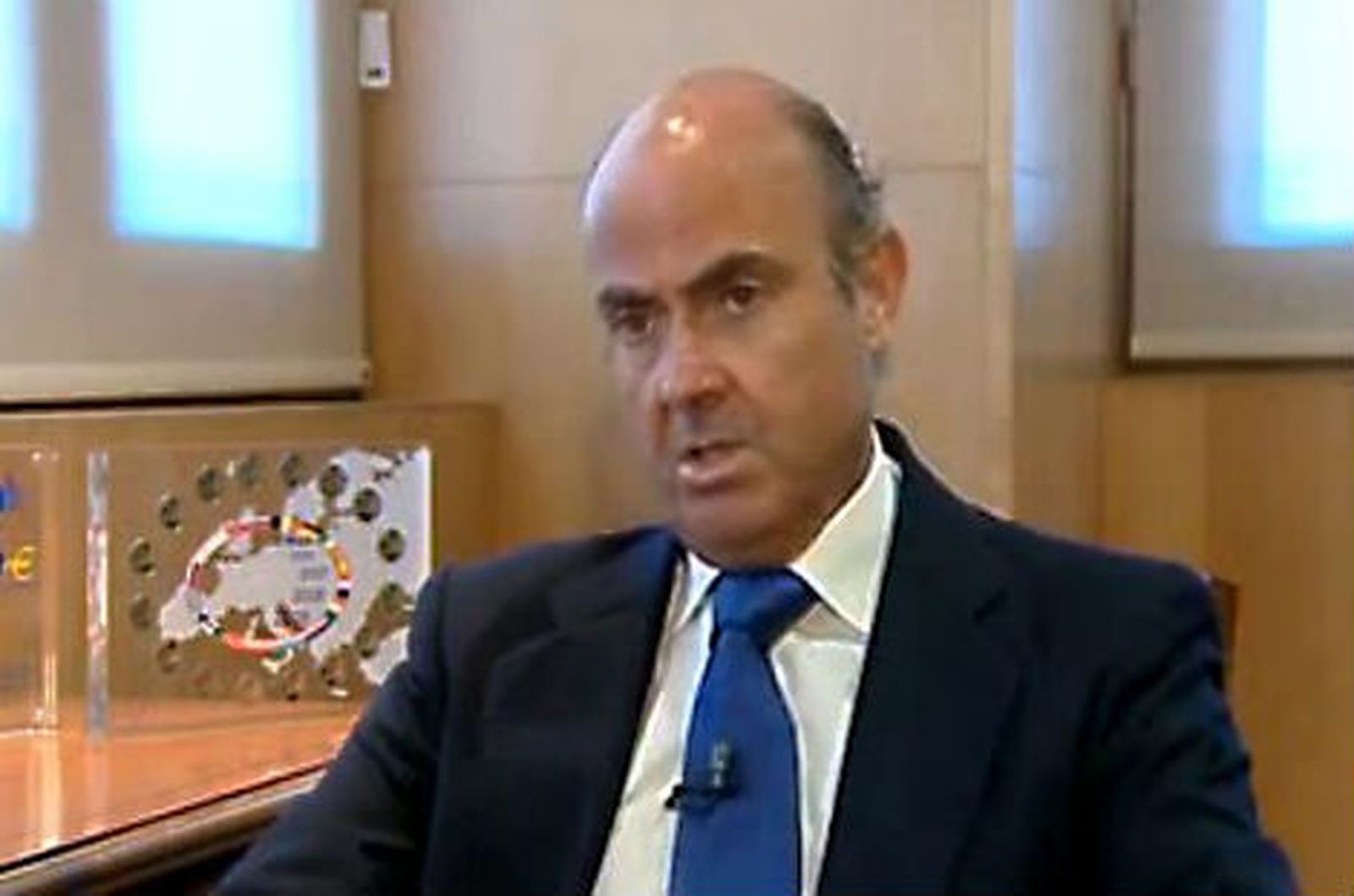 Caru De Guindos