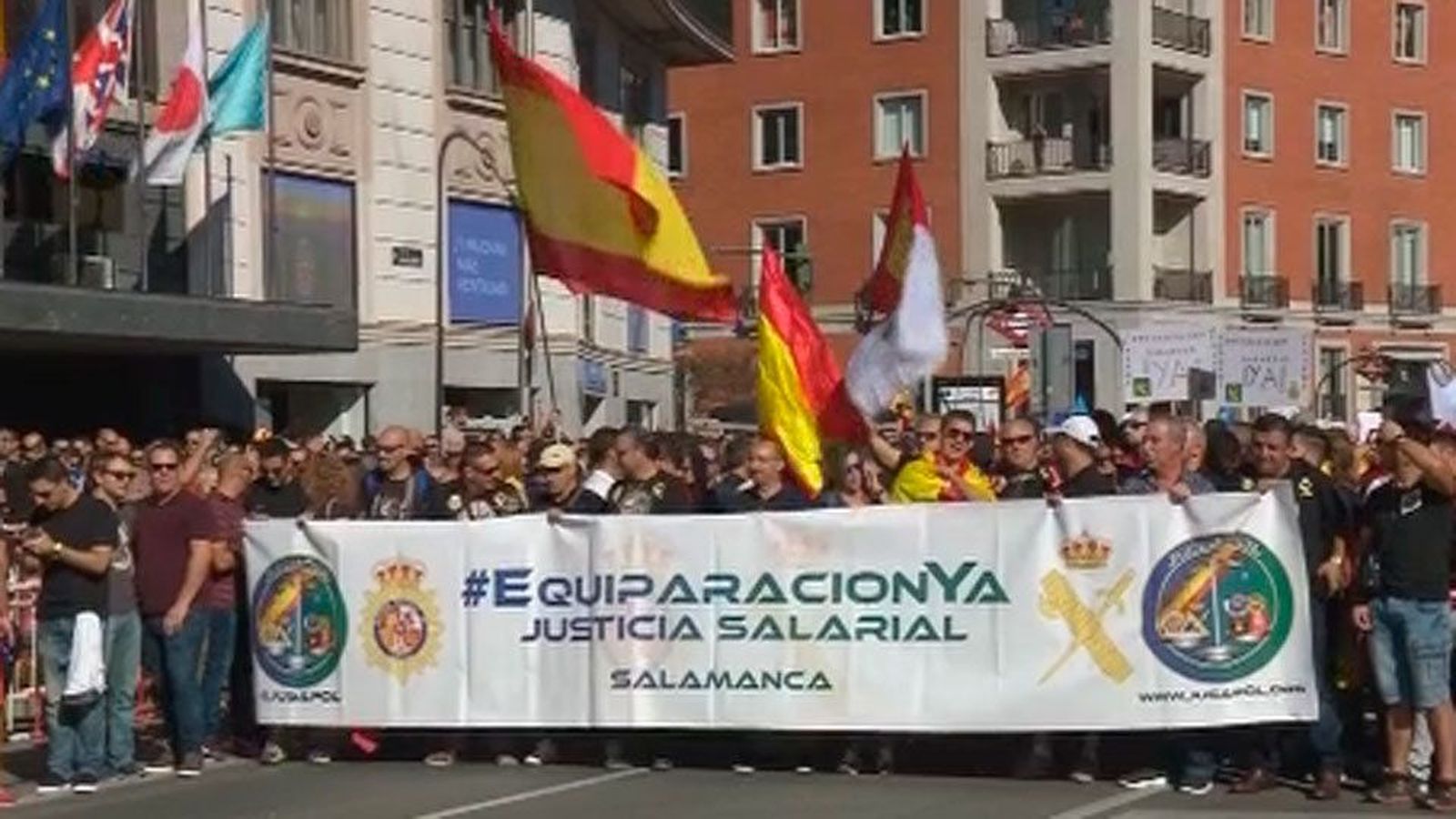 Policías y guardias civiles piden la igualdad salarial con Mossos y Ertzaintza