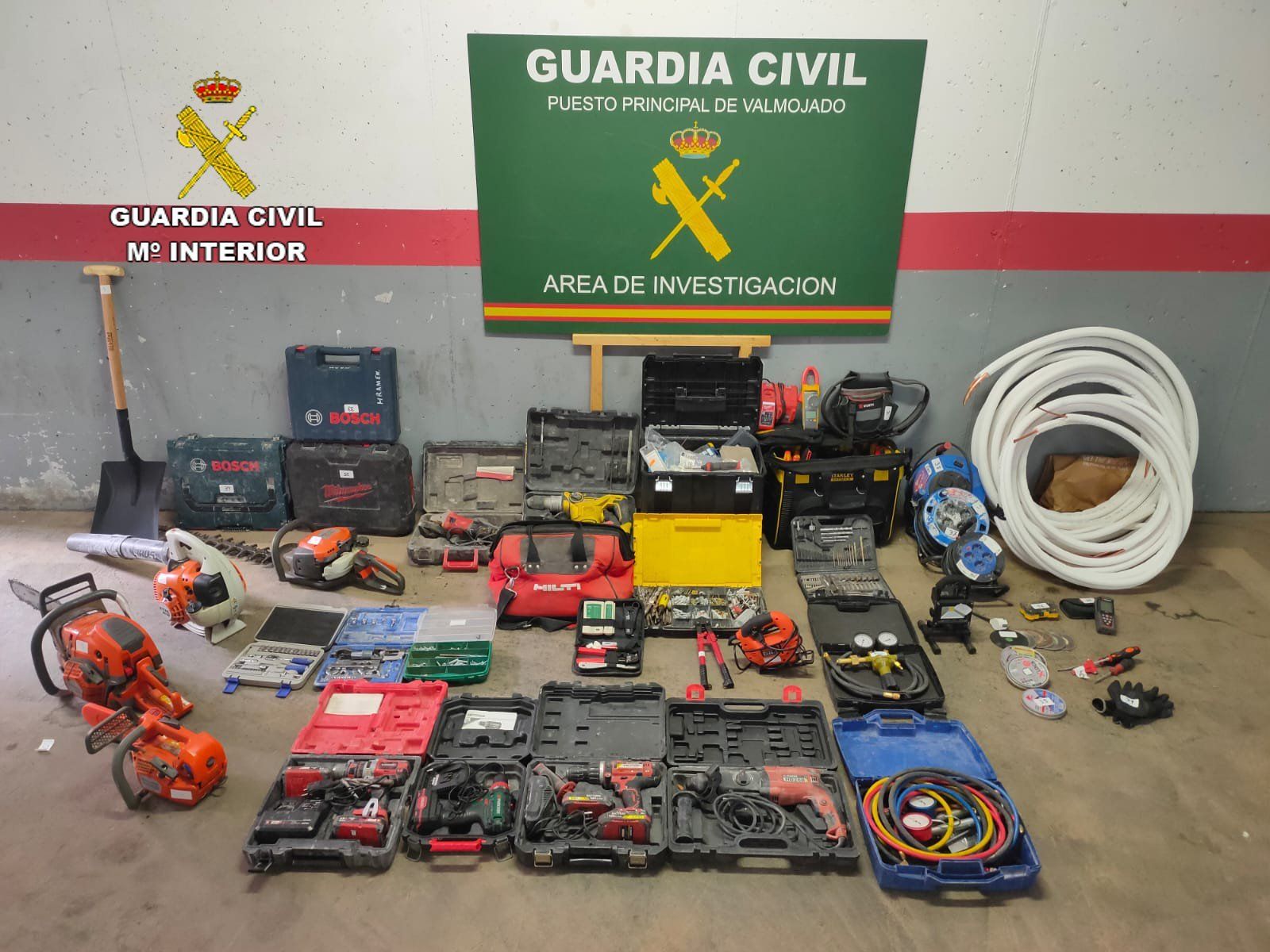 Dos detenidos por más de 25 robos en vehículos en Madrid, Toledo y Ávila