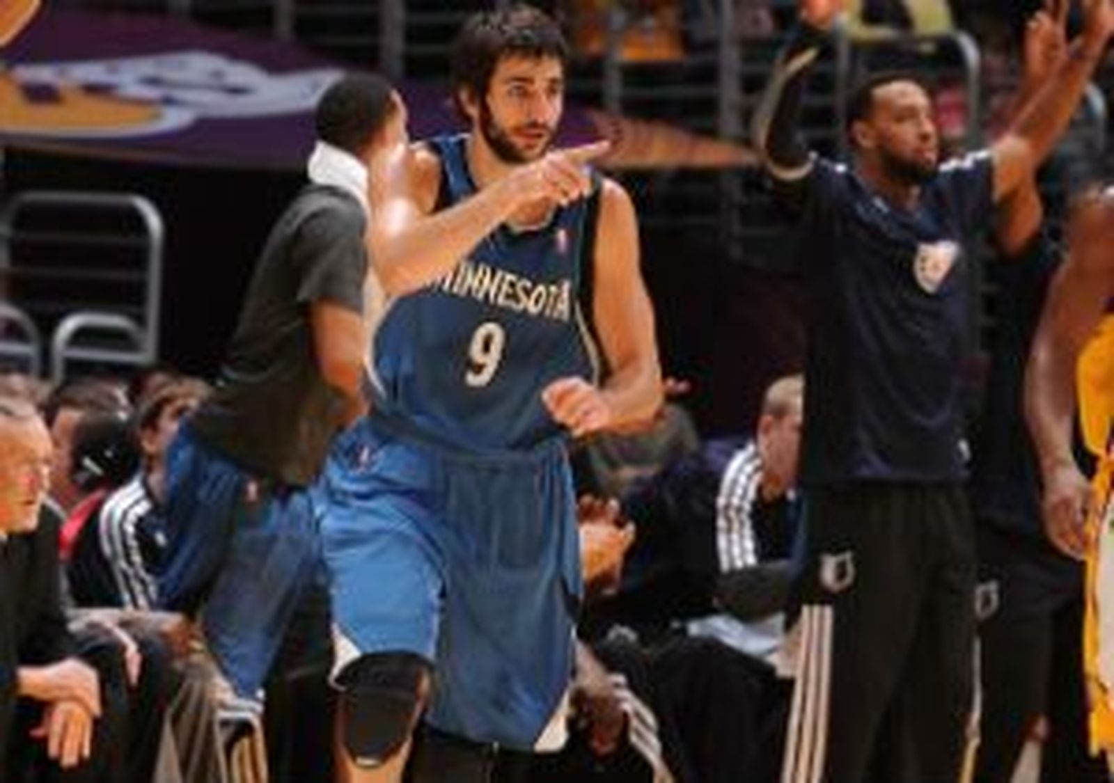 Ricky, con un triple-doble, se carga a los Lakers