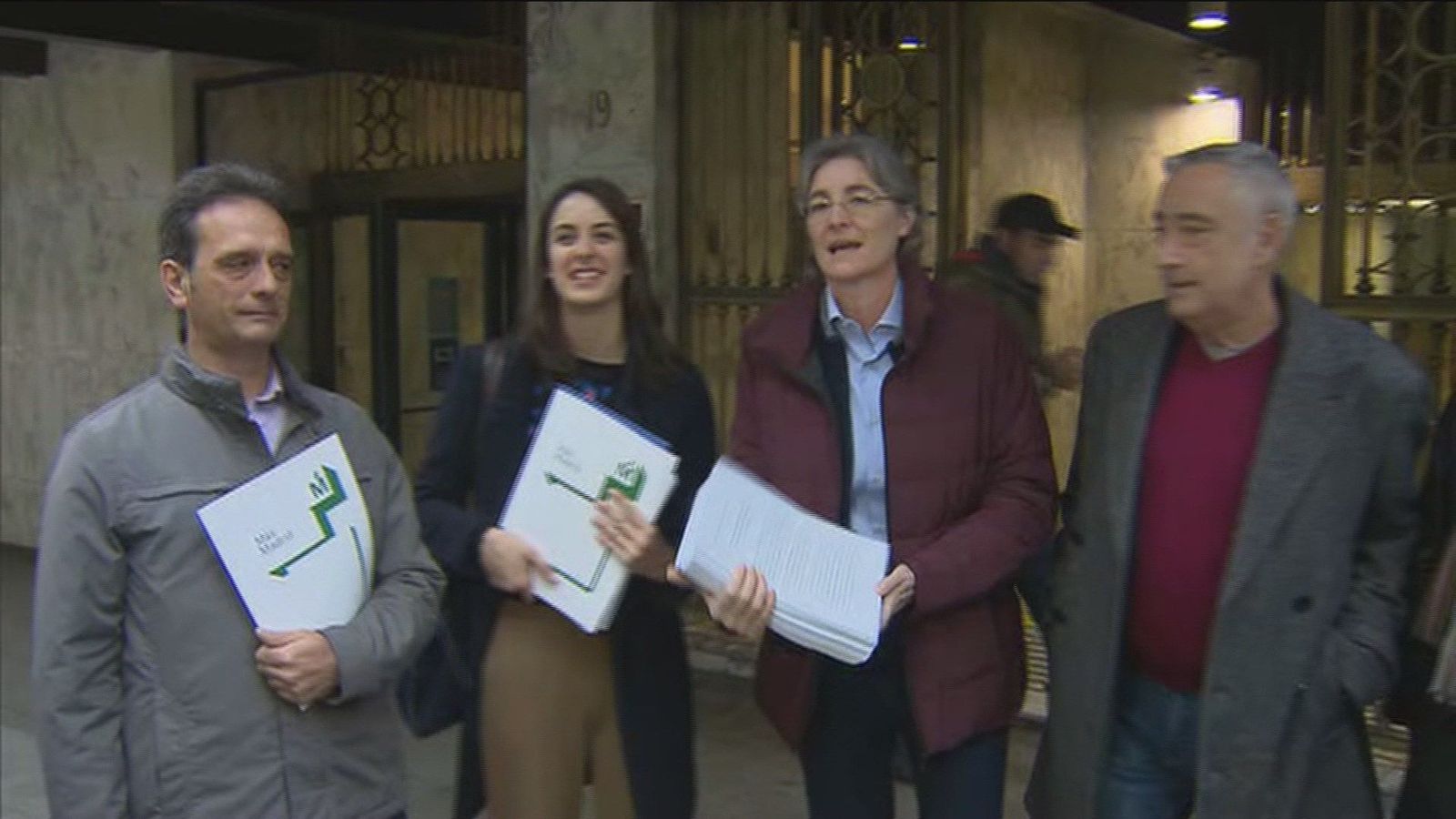 Más Madrid pide al juez frenar ya la llegada de más basura del Este a Valdemingómez