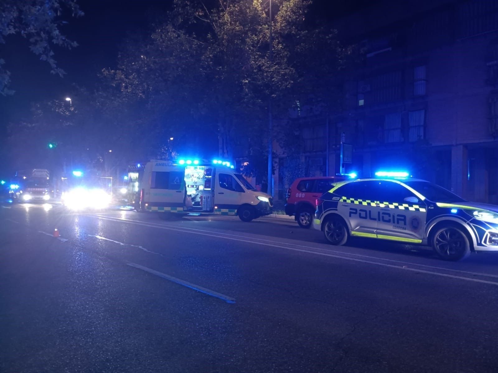 Operativos desplegados por el incendio del barrio de Las Moreras de Córdoba