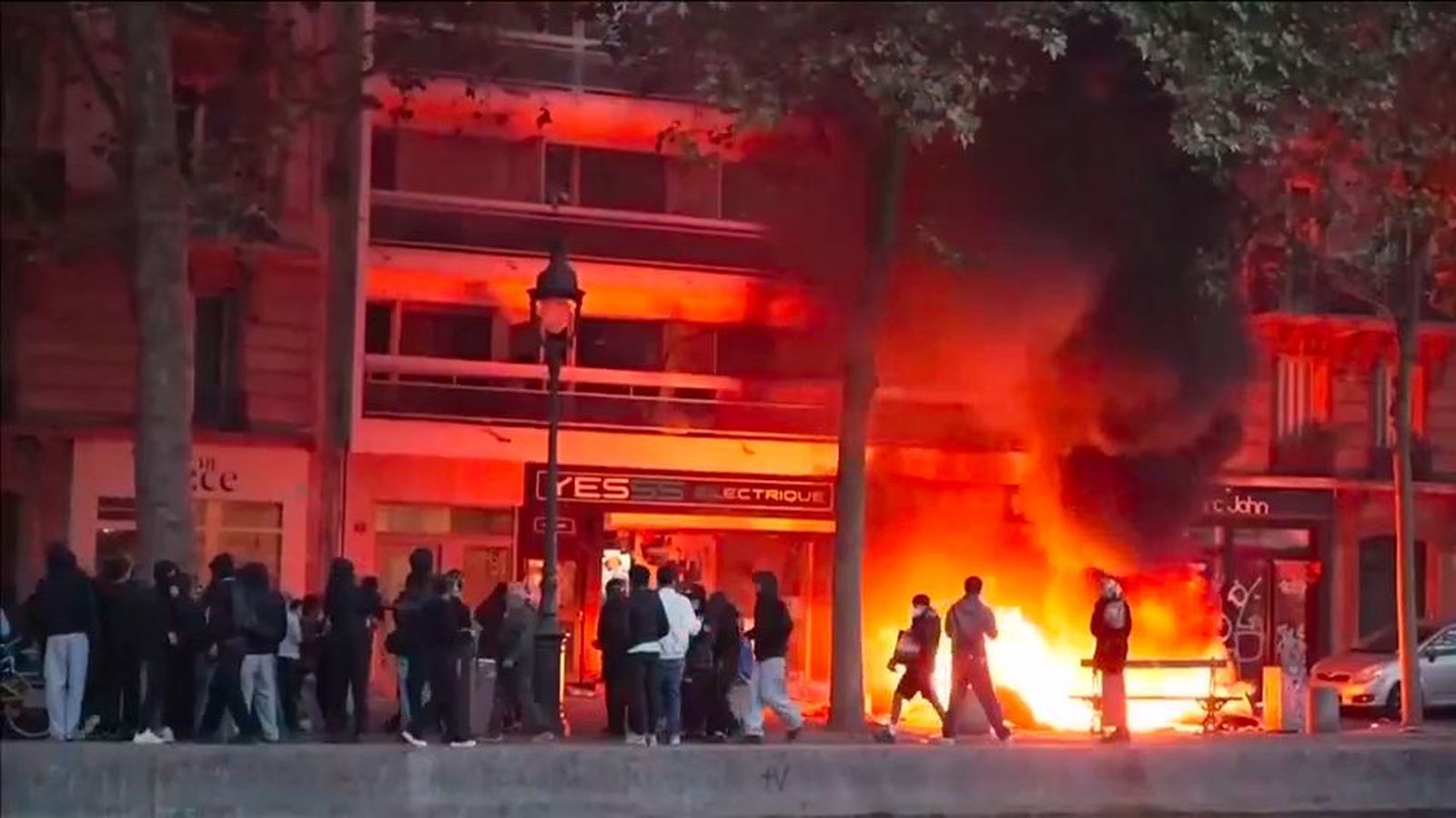 Las violentas protestas incendian Francia