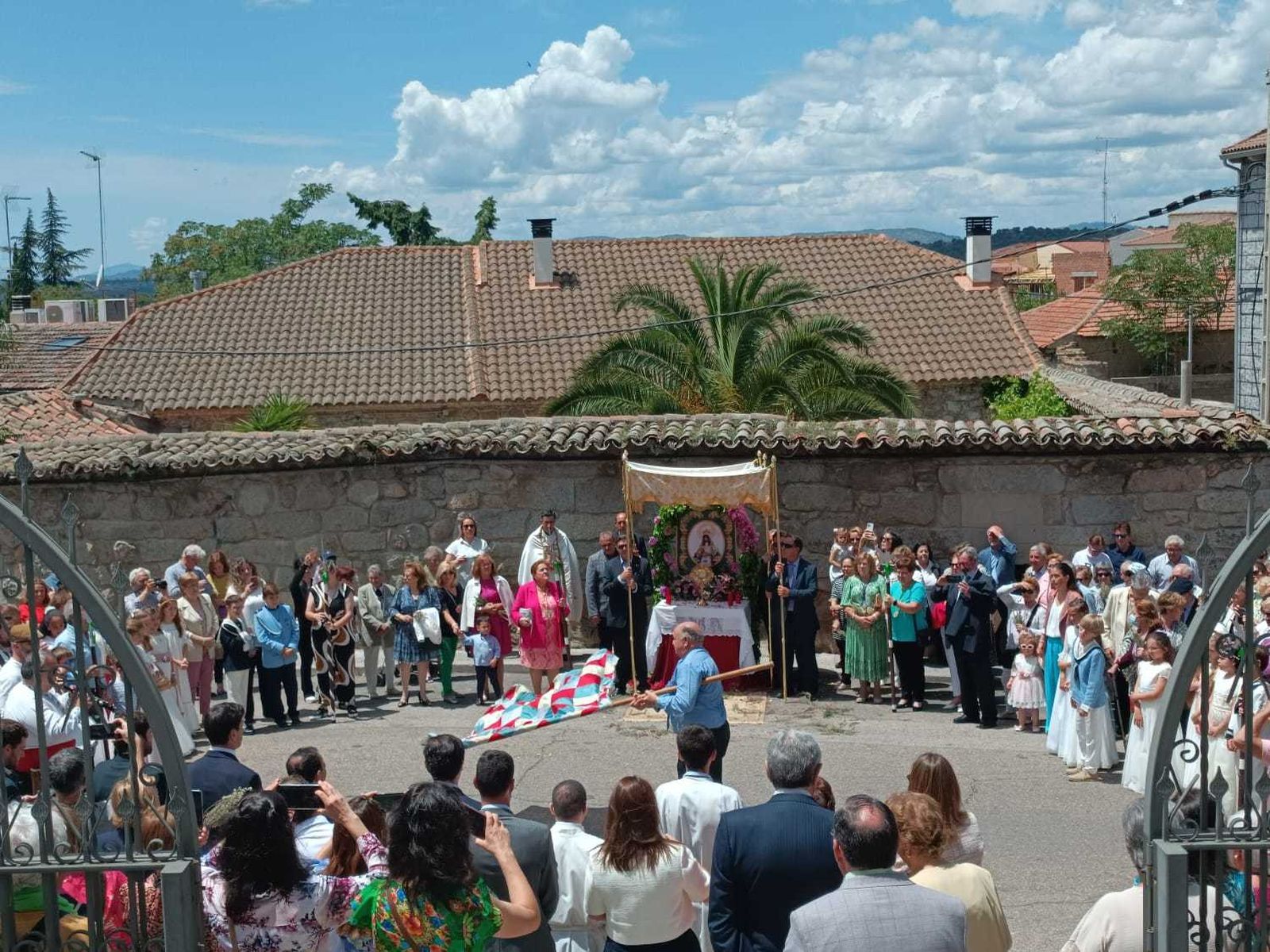 Baile de la Bandera en Vademorillo