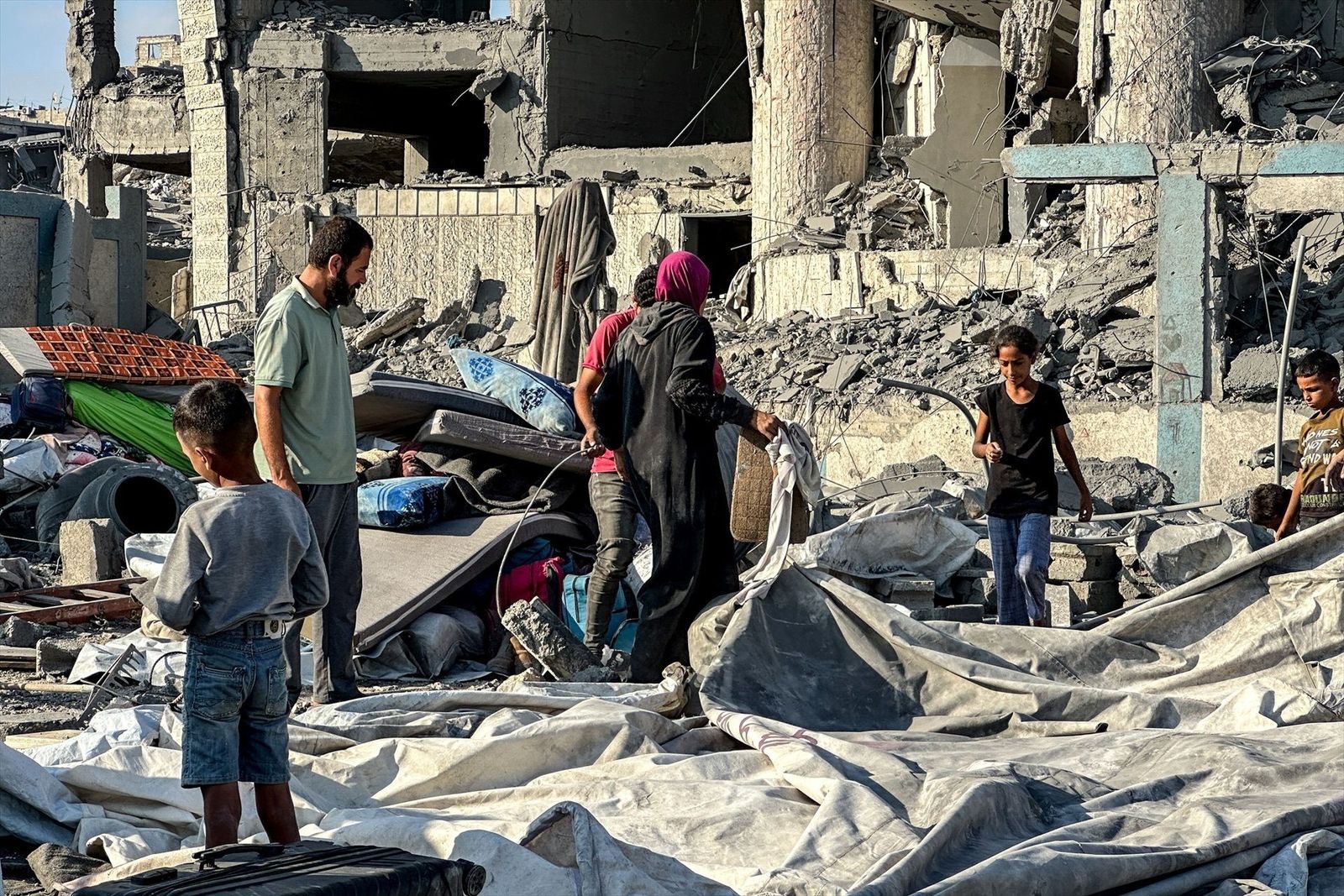 Sánchez mantendrá que el embargo de armas a Israel y se abre a a enviar tropas de paz a Gaza
