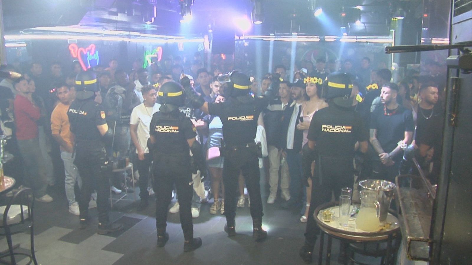 Una macrorredada en una discoteca de Carabanchel termina con 16 detenidos
