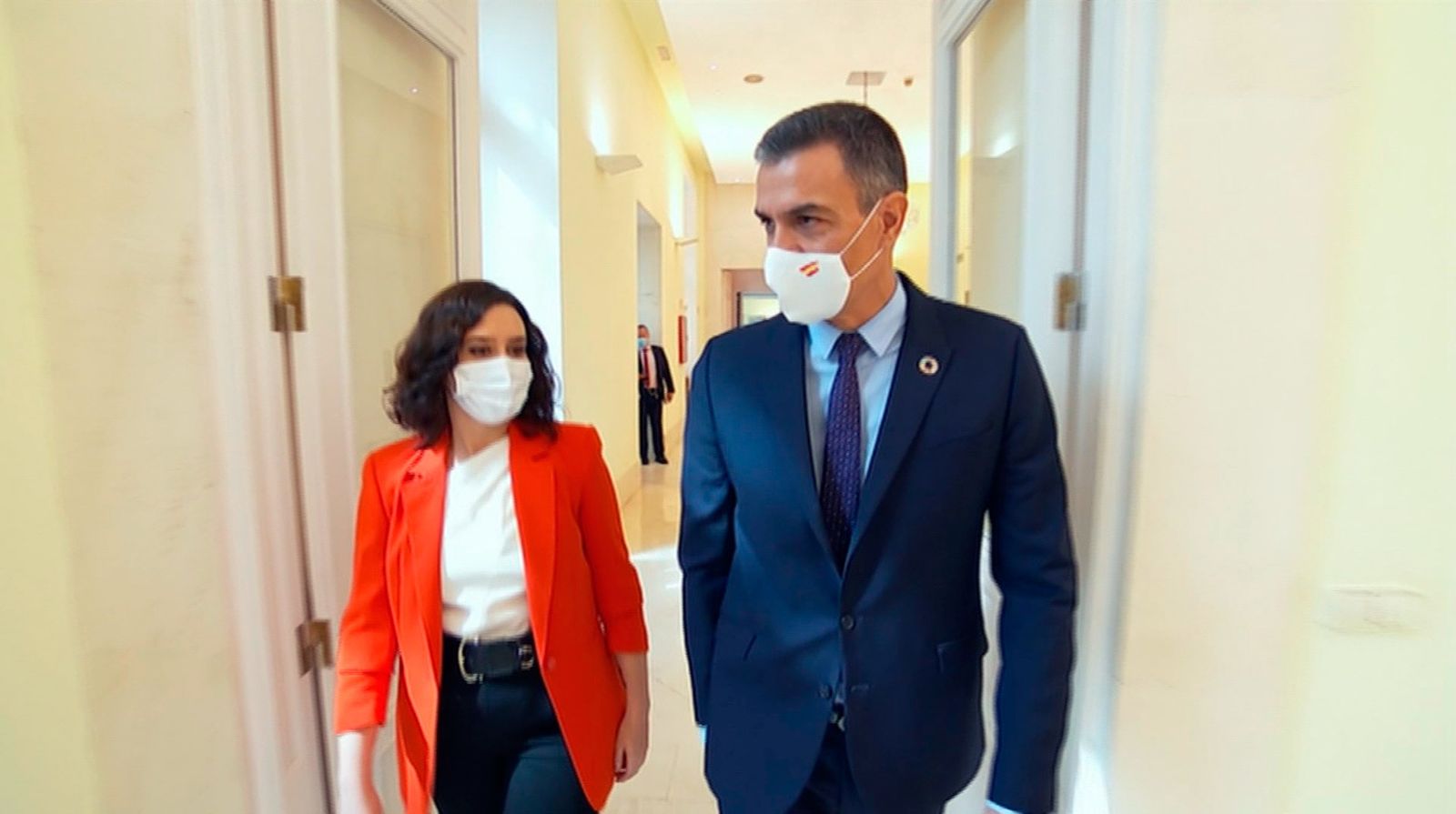 Isabel Díaz Ayuso y Pedro Sánchez se reúnen en Sol para tratar la crisis pandémica de Madrid