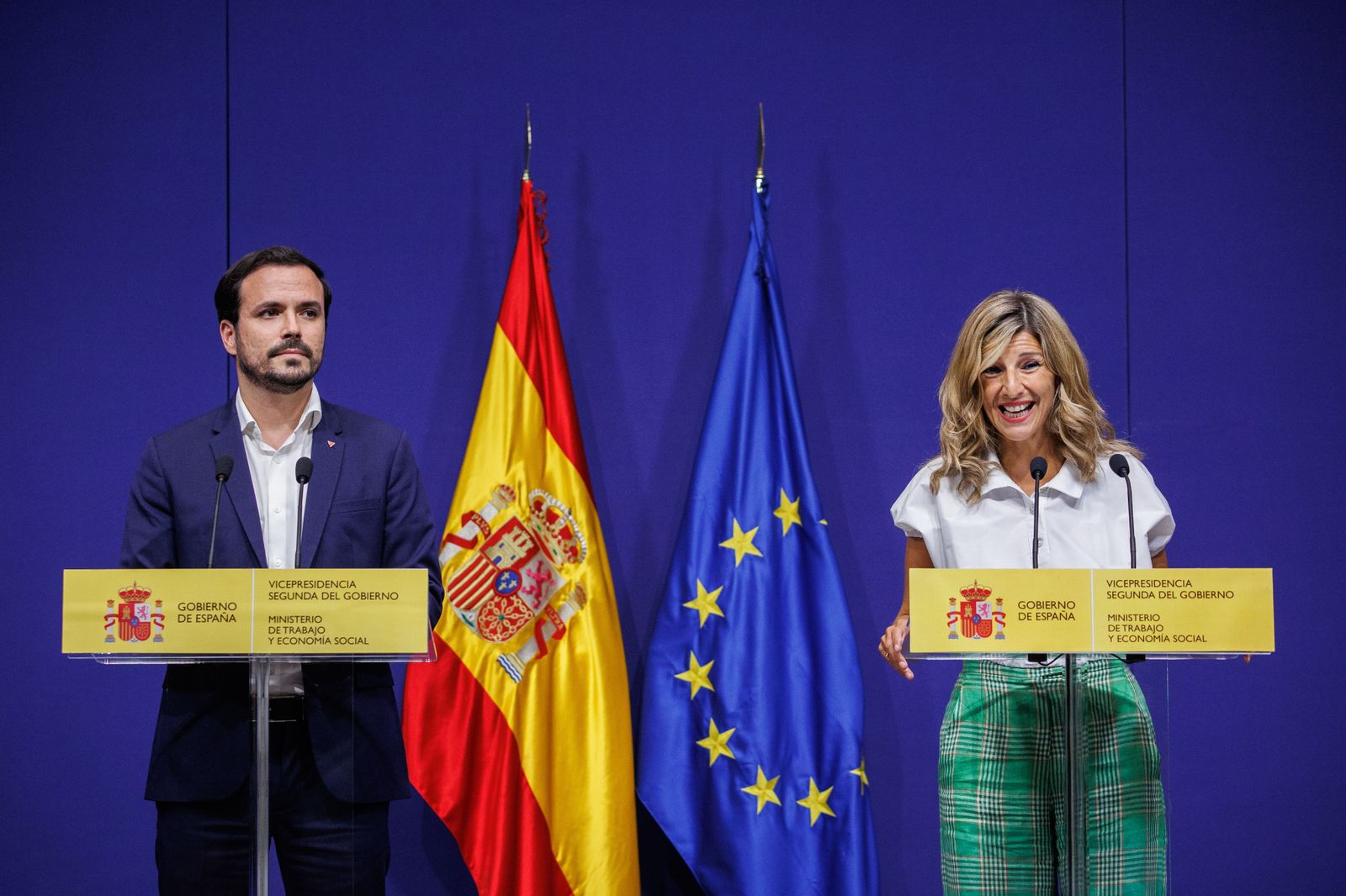 Garzón pide a las grandes distribuidoras un “esfuerzo adicional” para contener la cesta de la compra