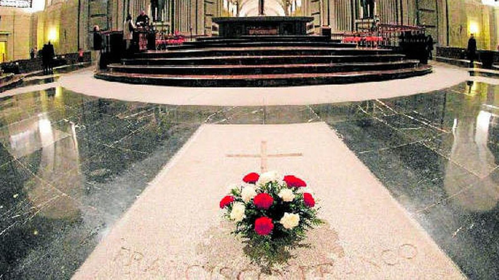 El Supremo levanta el último obstáculo para la exhumación de Franco