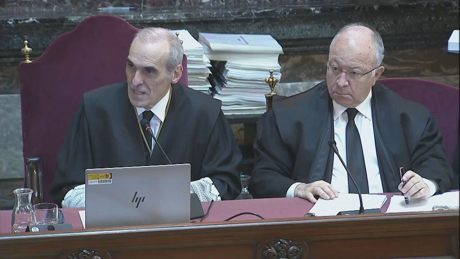 El Fiscal ahonda en el pacto "cerrado y privilegiado" de las mascarillas mientras la acusación popular censura que la trama se lucró con la covid