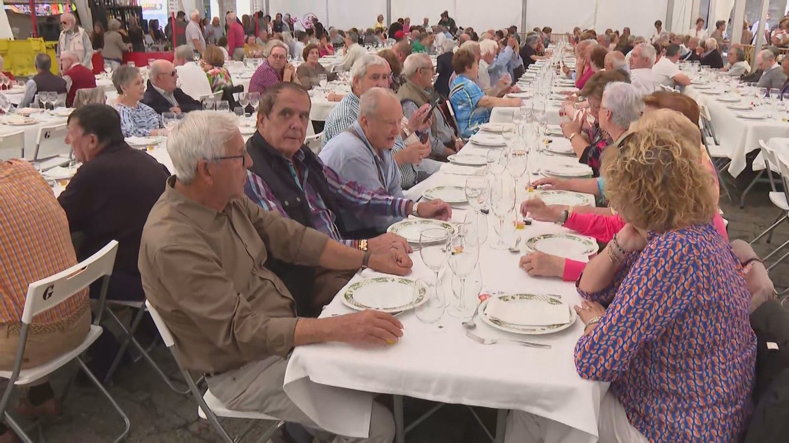 Guadarrama despide sus fiestas entre toros y paella para sus mayores