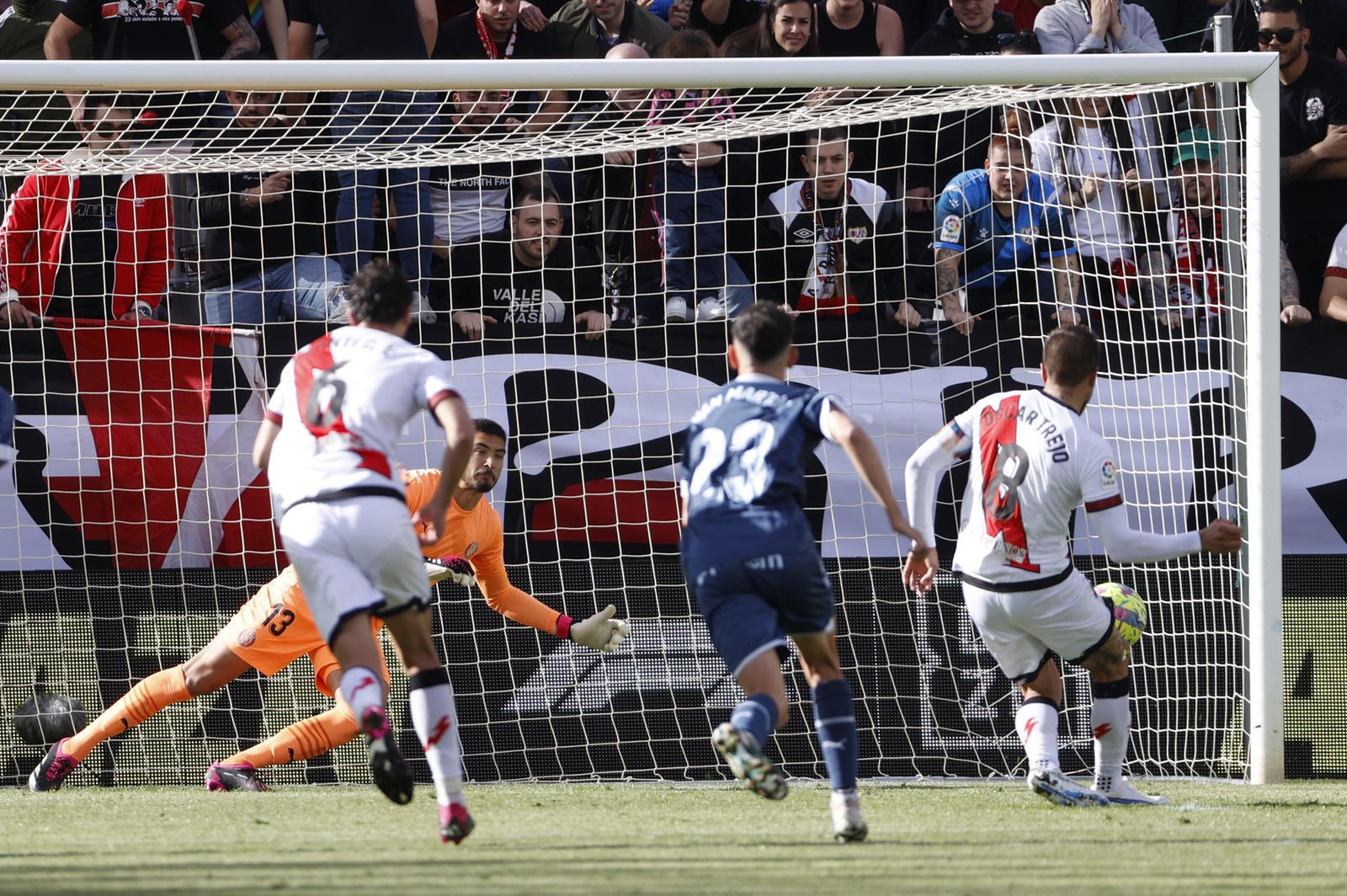 Trejo falla un penalti ante el Girona