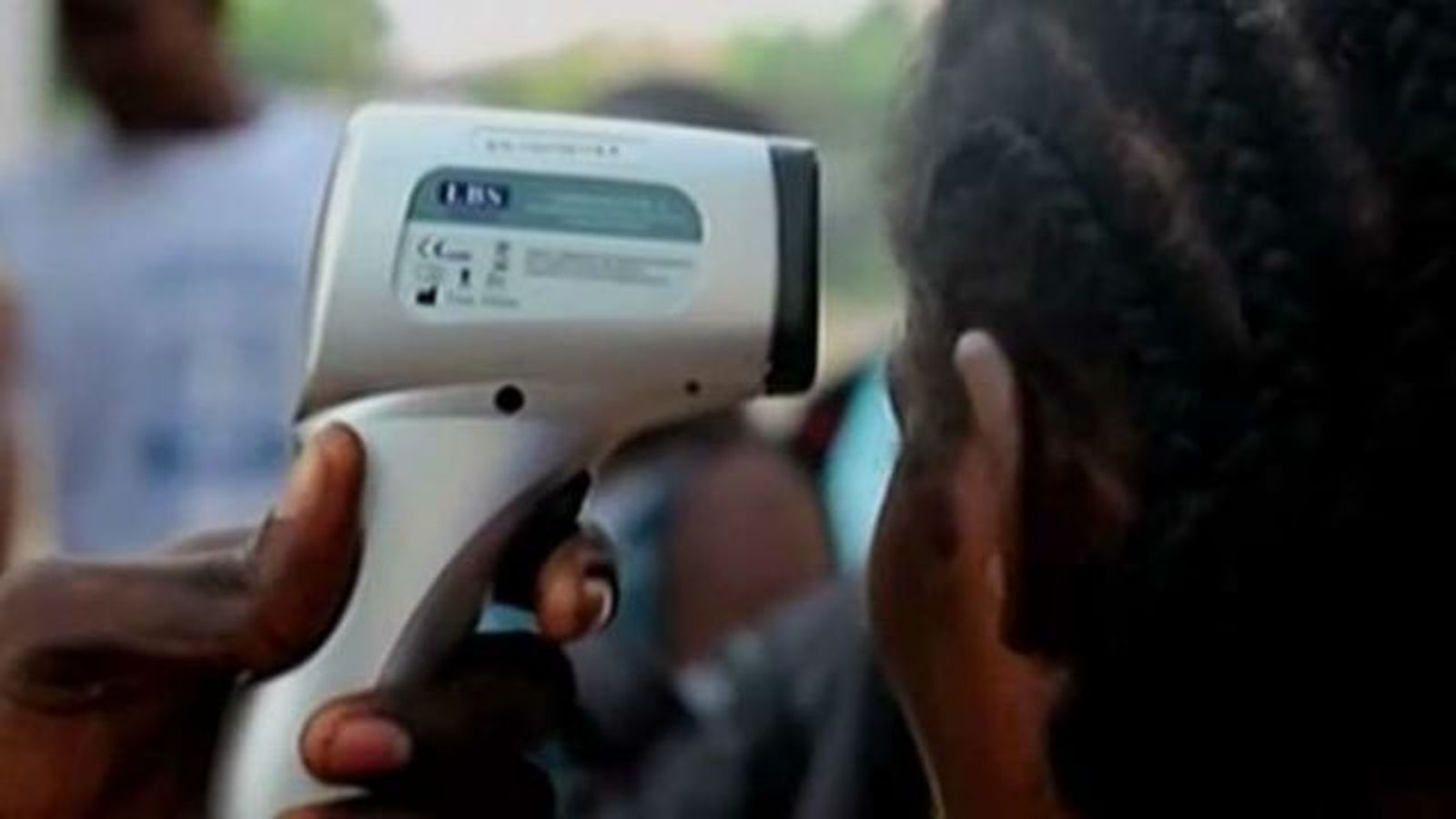 La OMS declara el fin del brote de ébola en África occidental