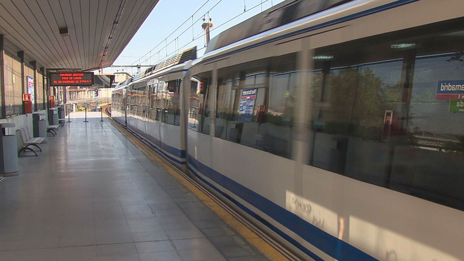 Estación de Rivas Vaciamadrid en la línea 9B de Metro de Madrid