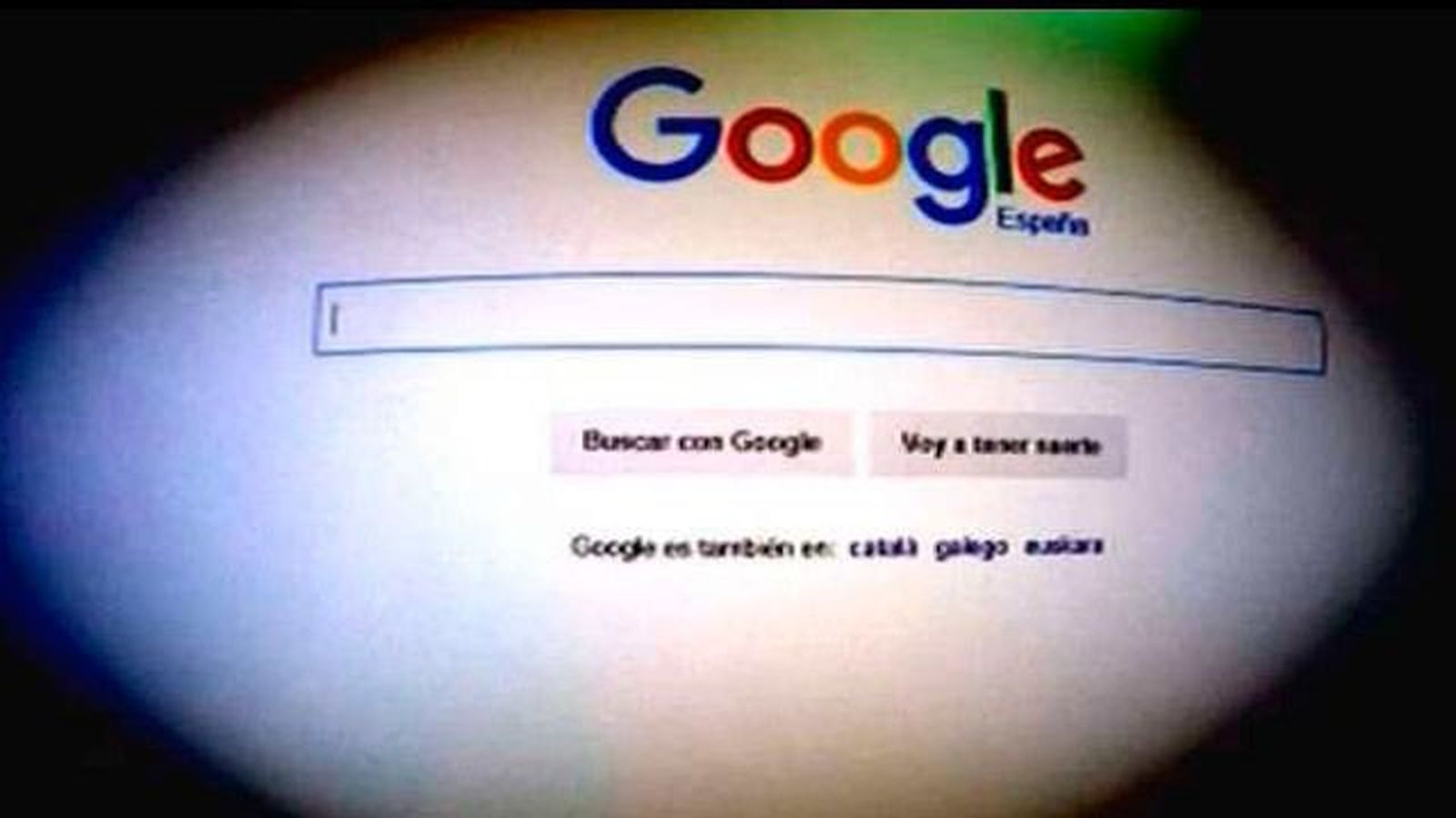 Cómo trata Google a las principales  fuerzas políticas en España
