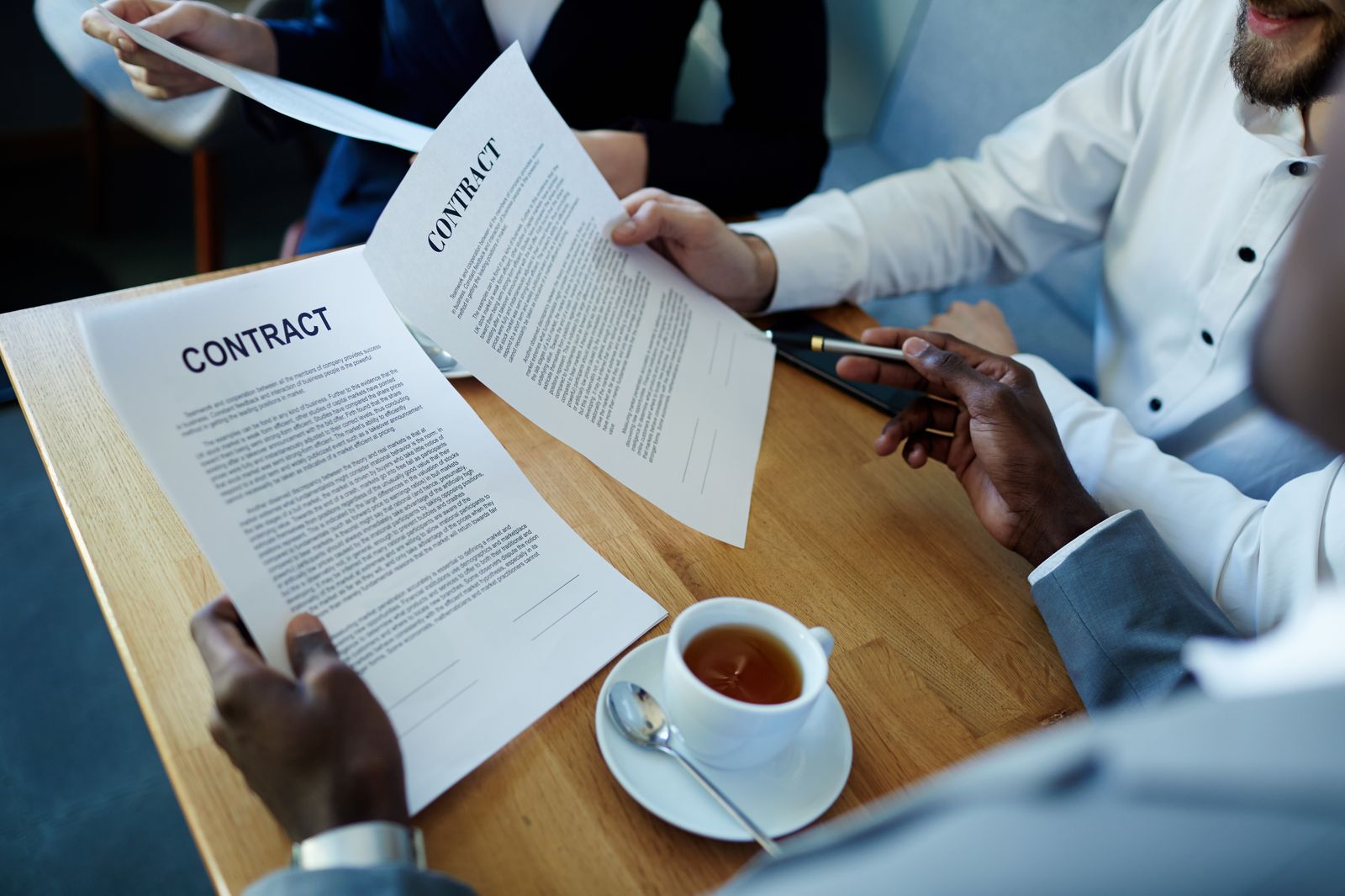 Llega la transparencia laboral: así cambiarán los contratos de trabajo