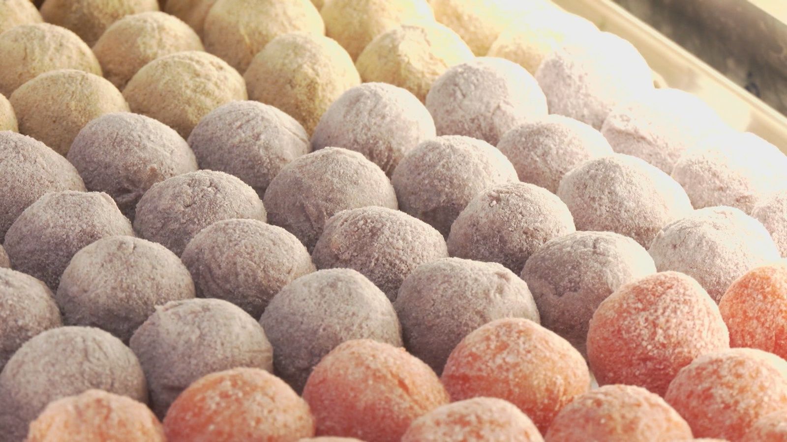 De Brasil al corazón de Malasaña: 'La Brigaderie' conquista con sus brigadeiros adaptados al paladar madrileño