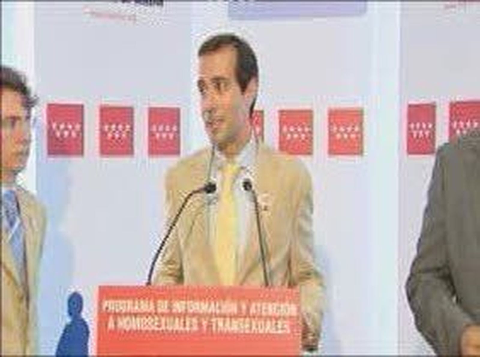Salvador Victoria: La Comunidad seguirá apoyando el Servicio de Atención a Homosexuales